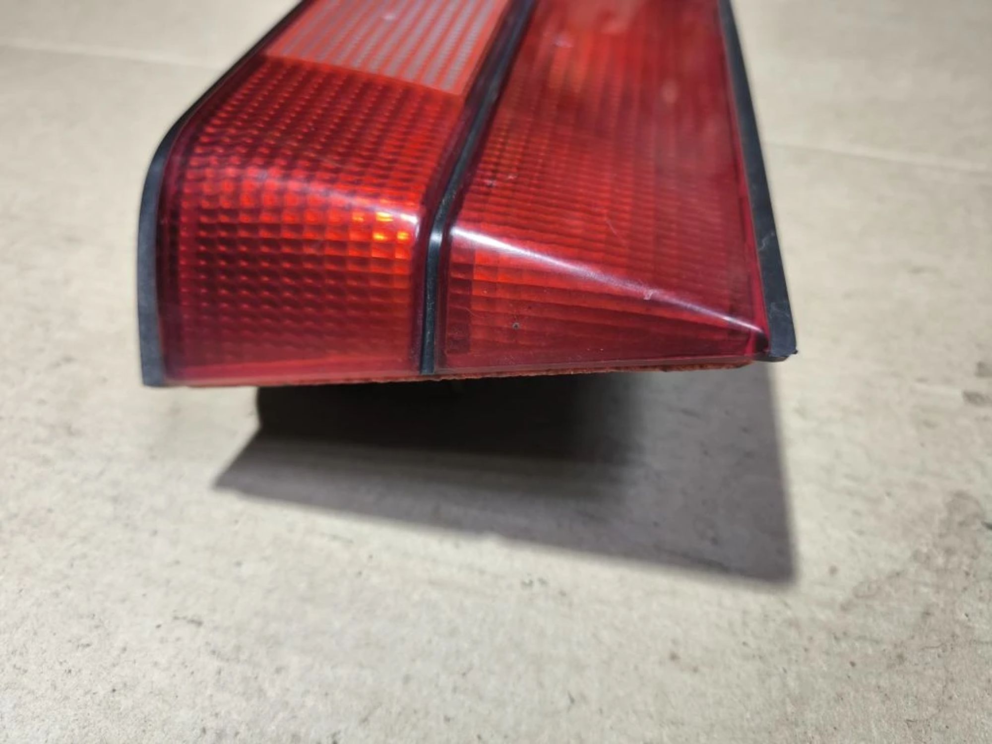 https://ycs.partsauto.market/partsauto-images/thmbs/userImages/d89d66a30f14dbad161fb7a986aa0fe5/part/931089af-39fd-468e-b121-d06476f7f266_1780571962504.jpg