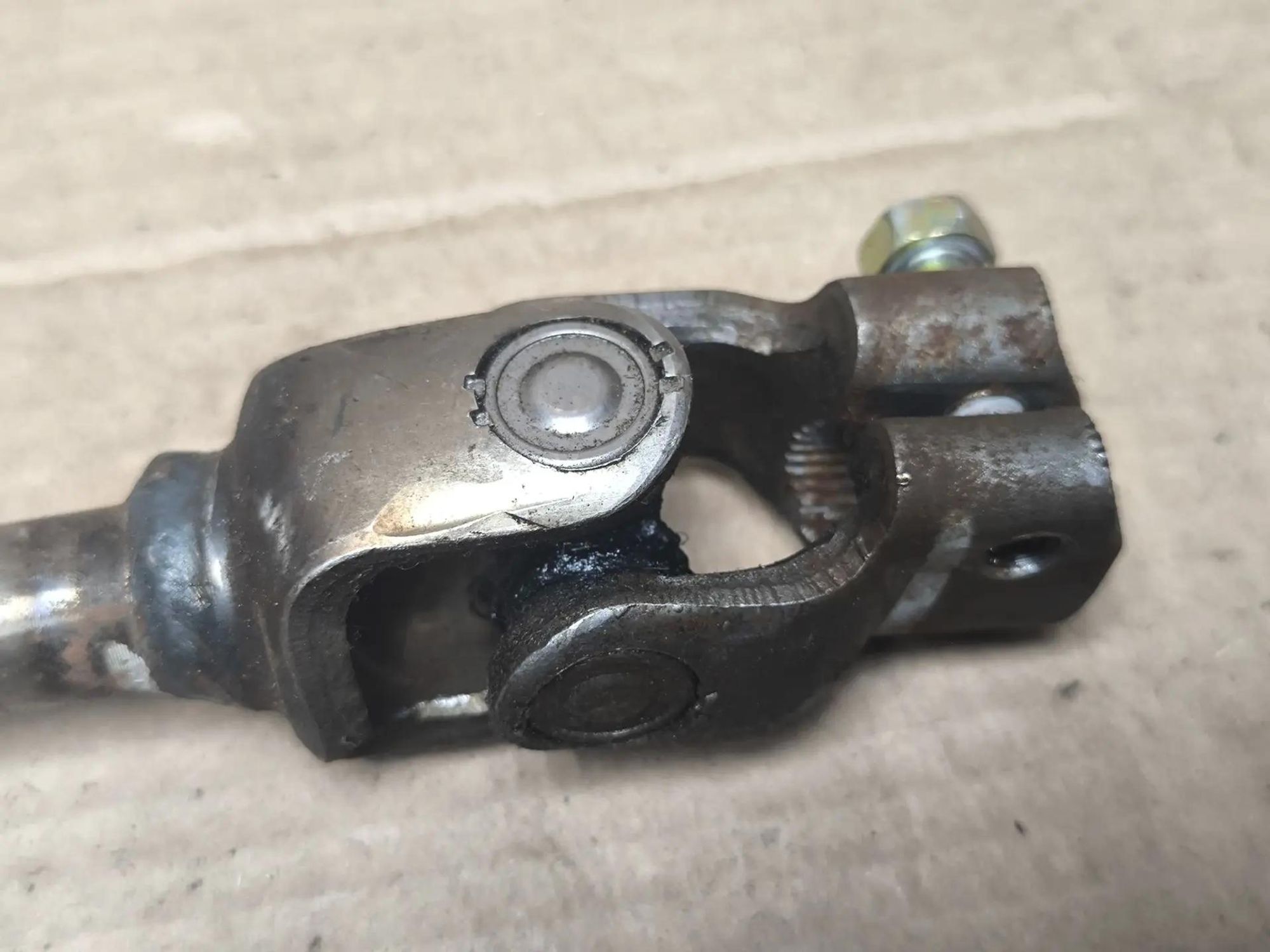 https://ycs.partsauto.market/partsauto-images/thmbs/userImages/d89d66a30f14dbad161fb7a986aa0fe5/part/9399b6a5-7816-4726-a09a-3dc82b037e65_1786262897170.jpg