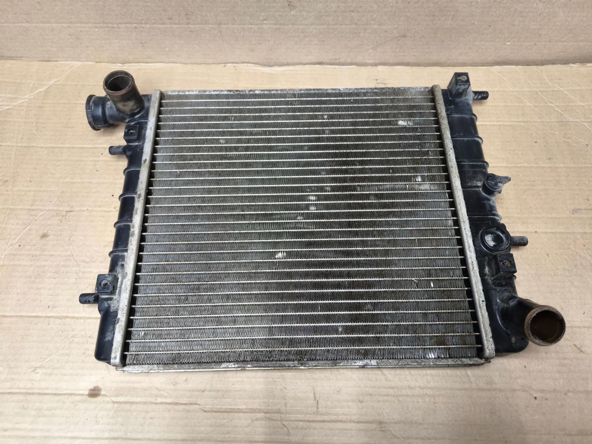 https://ycs.partsauto.market/partsauto-images/thmbs/userImages/d89d66a30f14dbad161fb7a986aa0fe5/part/9616a77b-b1d5-4beb-a73b-af7a8408c30a_1786884932648.jpg