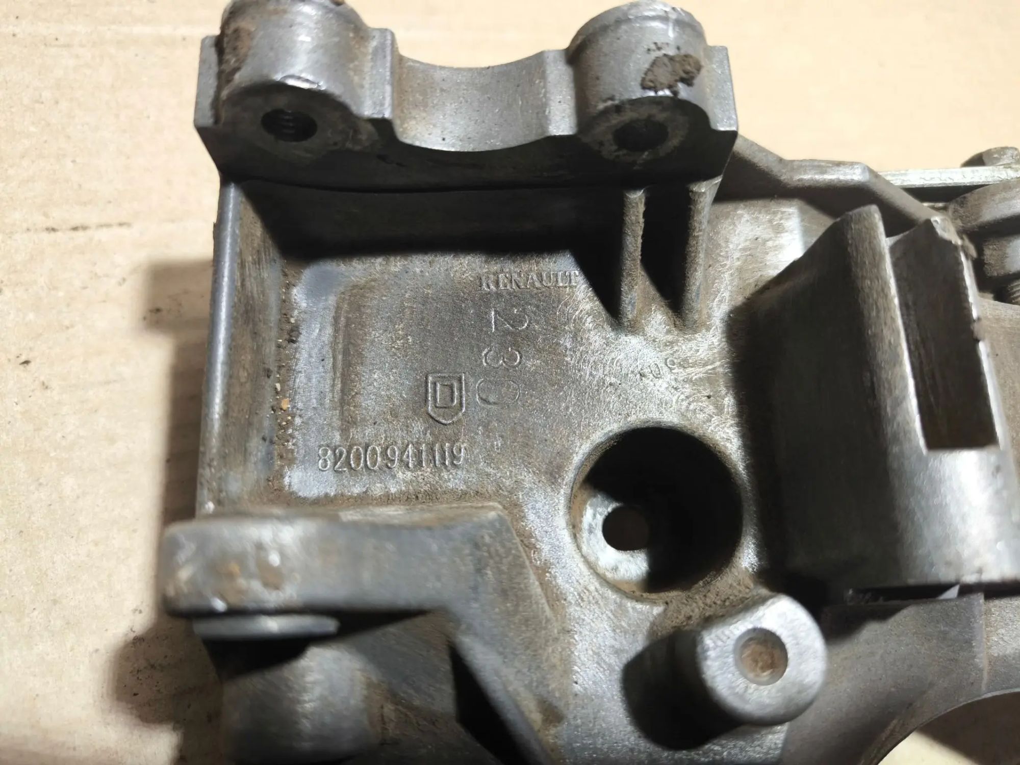 https://ycs.partsauto.market/partsauto-images/thmbs/userImages/d89d66a30f14dbad161fb7a986aa0fe5/part/9635a734-c42a-446f-af6f-935a791b3d57_1783053502974.jpg