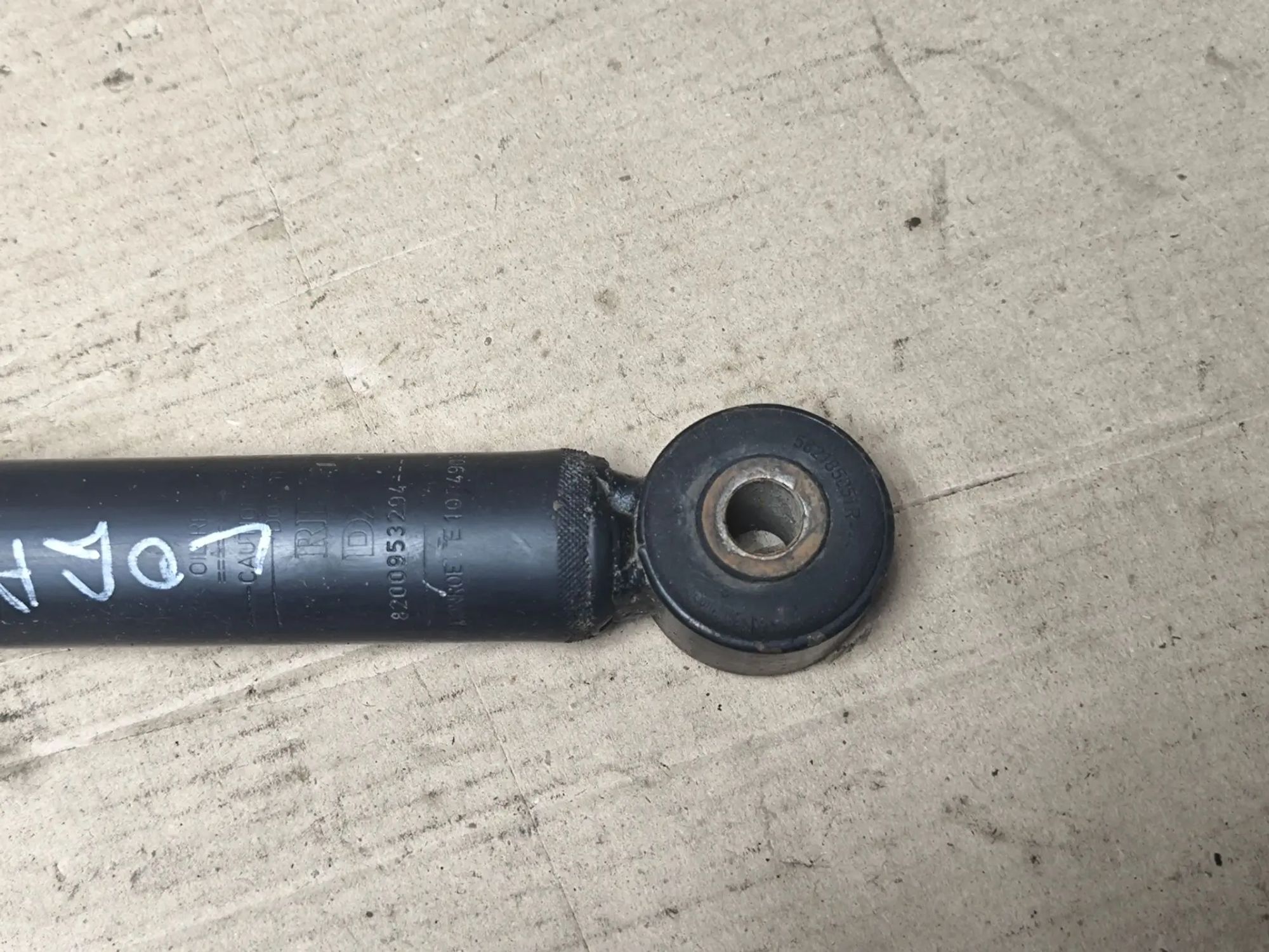 https://ycs.partsauto.market/partsauto-images/thmbs/userImages/d89d66a30f14dbad161fb7a986aa0fe5/part/97274f6f-30e5-4b27-9205-2045bb1bdb3c_1783855485605.jpg