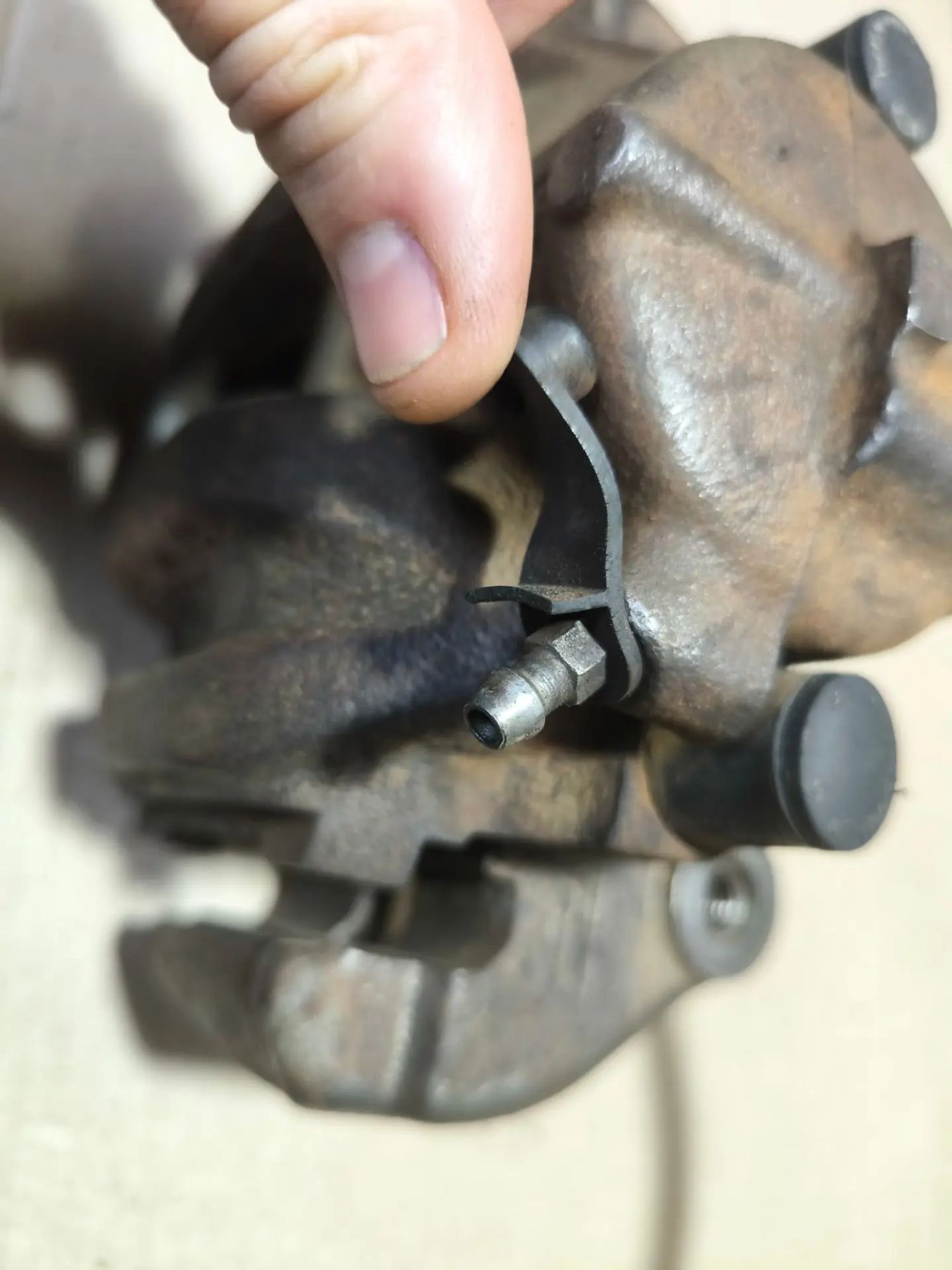 https://ycs.partsauto.market/partsauto-images/thmbs/userImages/d89d66a30f14dbad161fb7a986aa0fe5/part/97a9bb92-a2eb-490b-bb20-47f6088fccd4_1782998542013.jpg