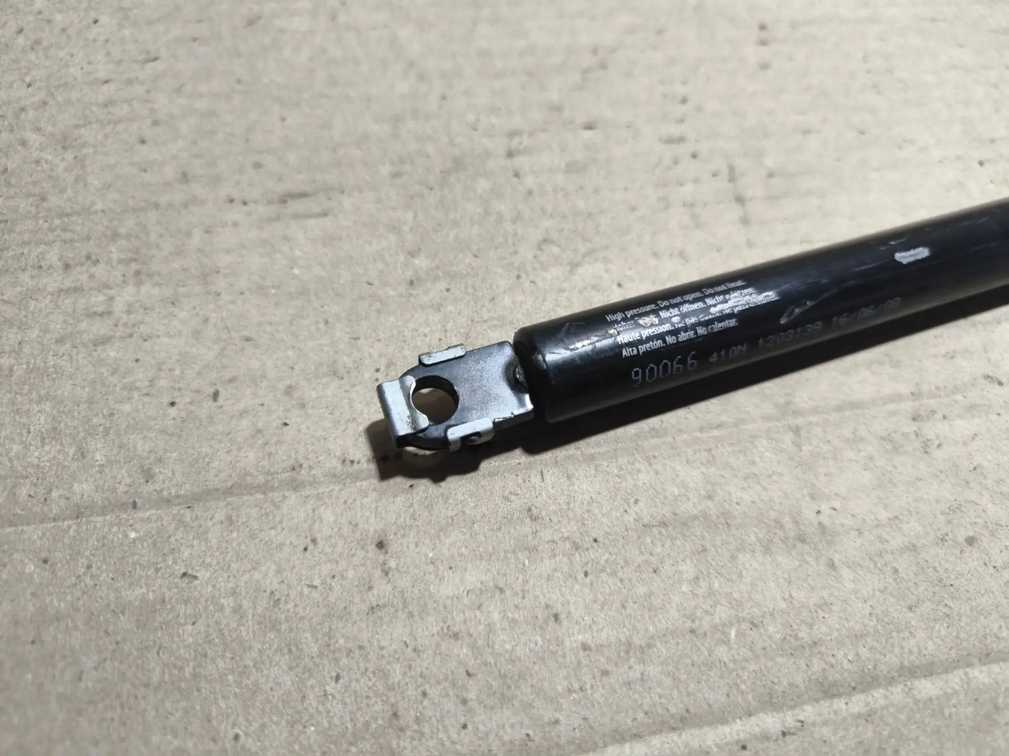 https://ycs.partsauto.market/partsauto-images/thmbs/userImages/d89d66a30f14dbad161fb7a986aa0fe5/part/97b71eea-2763-489b-8179-360dcf838a8e_1783000172216.jpg