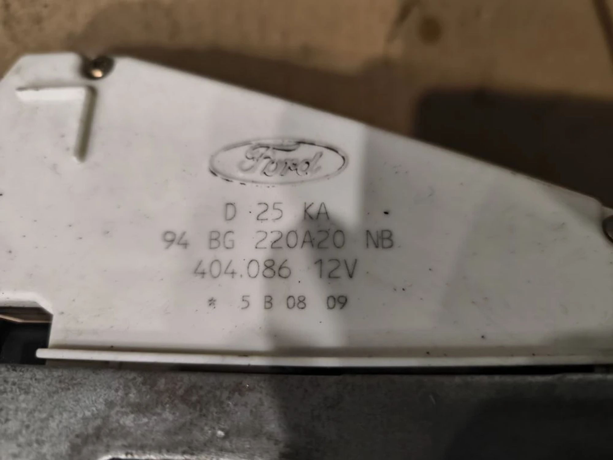 https://ycs.partsauto.market/partsauto-images/thmbs/userImages/d89d66a30f14dbad161fb7a986aa0fe5/part/97c628cb-550a-4581-b391-58419e51d6c6_1776922661071.jpg