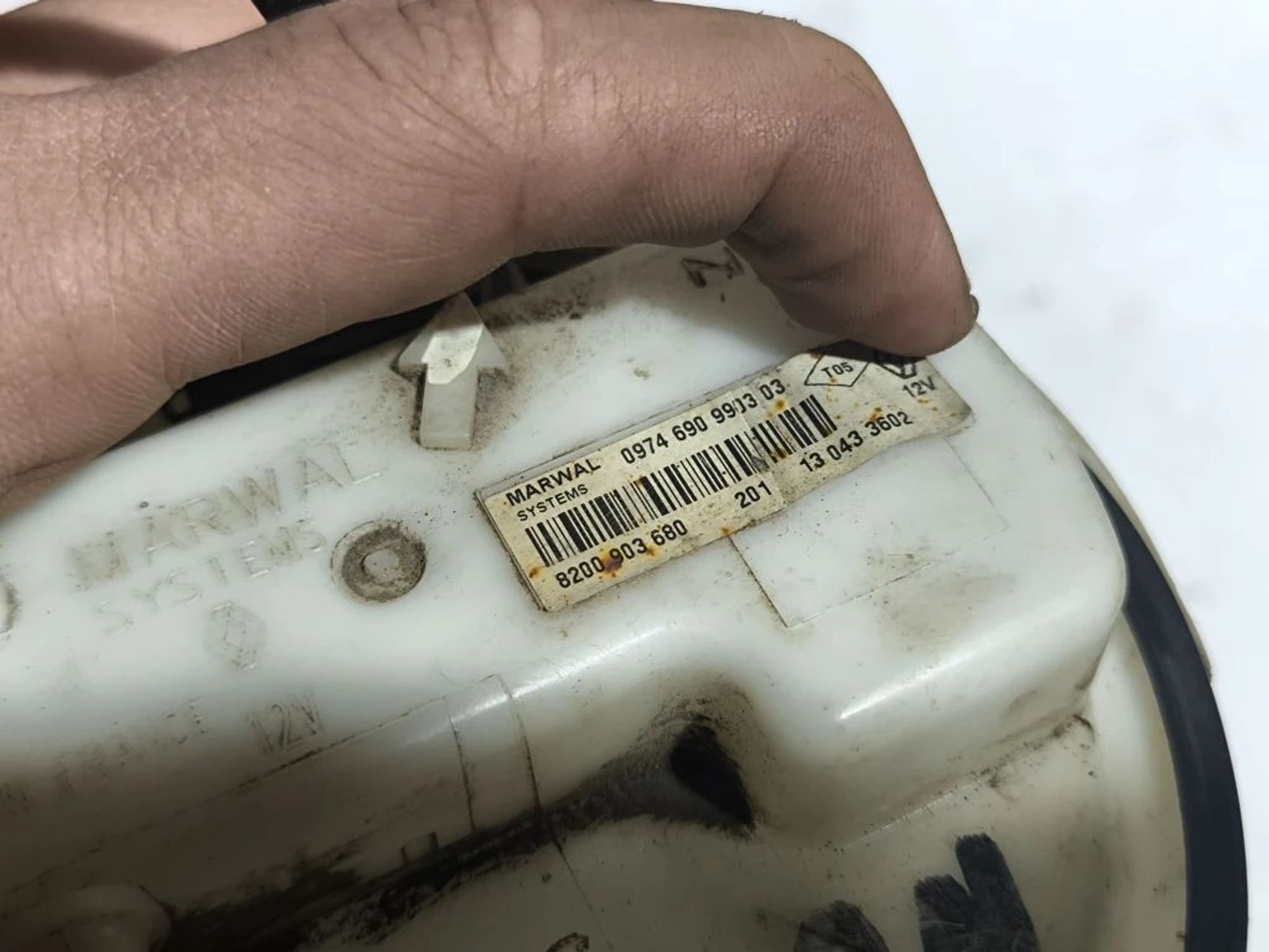 https://ycs.partsauto.market/partsauto-images/thmbs/userImages/d89d66a30f14dbad161fb7a986aa0fe5/part/983a3e7d-c8e9-4e79-9c1c-062818ffe82b_1780496592099.jpg
