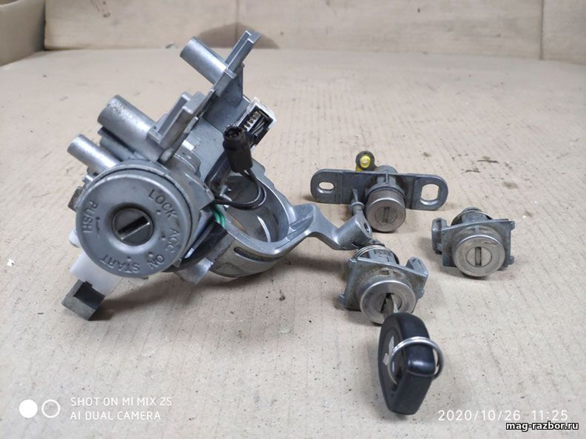 https://ycs.partsauto.market/partsauto-images/thmbs/userImages/d89d66a30f14dbad161fb7a986aa0fe5/part/9988d87b-03d2-49cc-b92d-a4719b37cafb_1720516583794.jpg