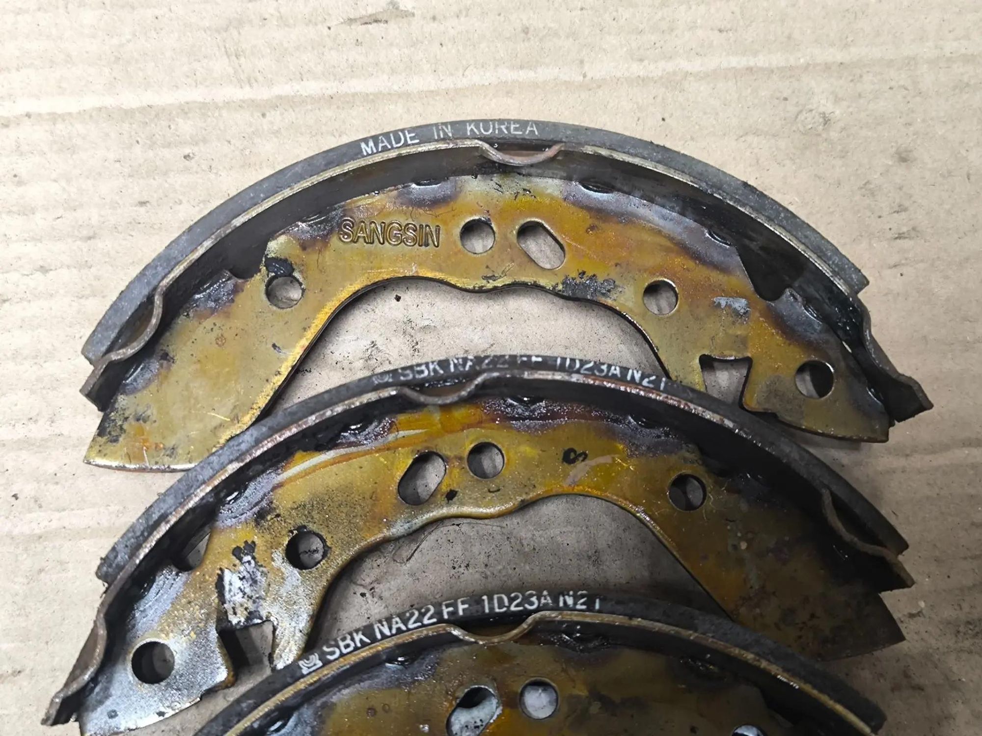 https://ycs.partsauto.market/partsauto-images/thmbs/userImages/d89d66a30f14dbad161fb7a986aa0fe5/part/9a55ab99-b786-4b69-9aee-5d5ee1c6b69c_1786881979991.jpg