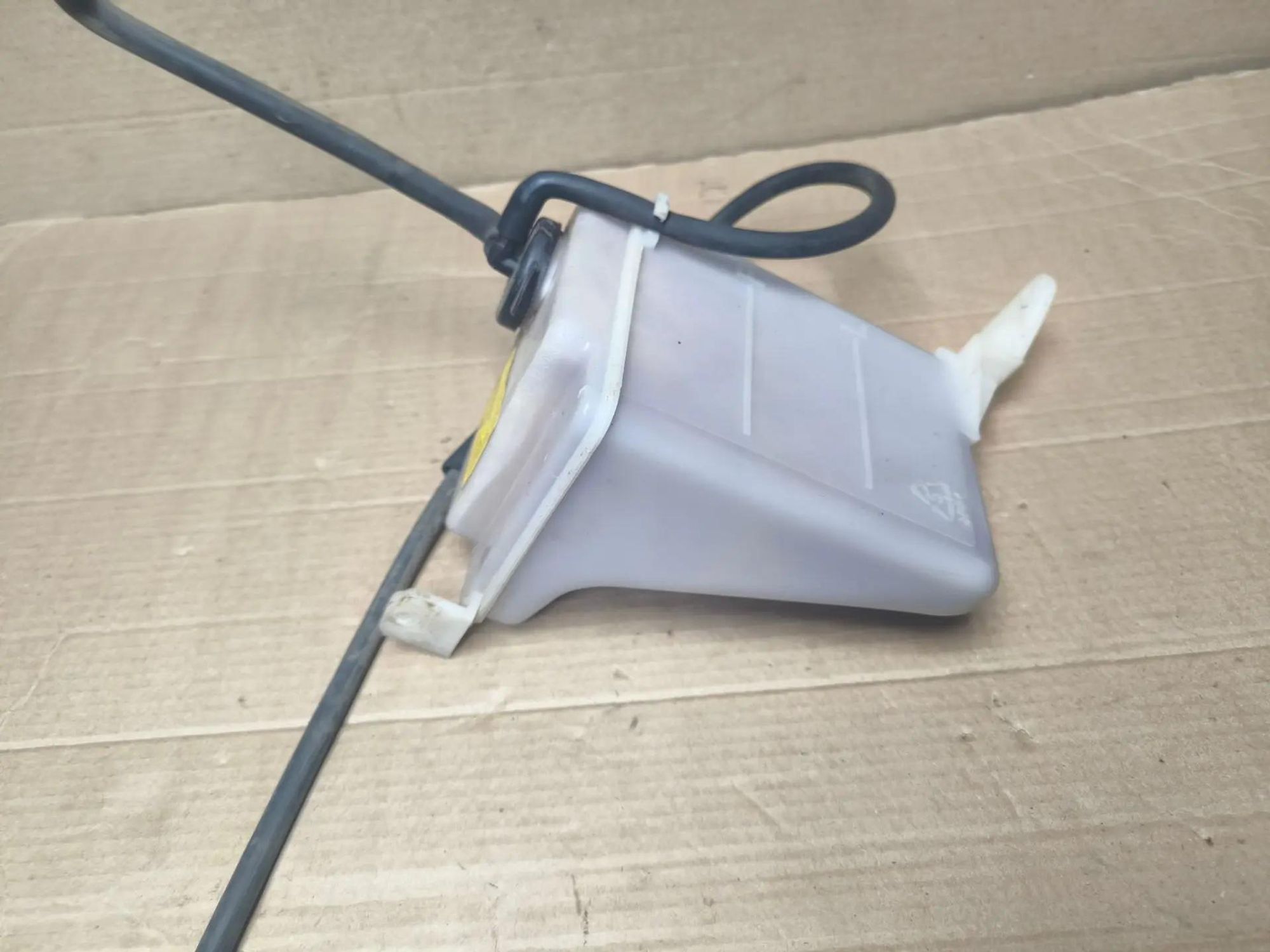 https://ycs.partsauto.market/partsauto-images/thmbs/userImages/d89d66a30f14dbad161fb7a986aa0fe5/part/9b2abfd6-d440-4f64-9f97-3965d11b0ef9_1786265587571.jpg