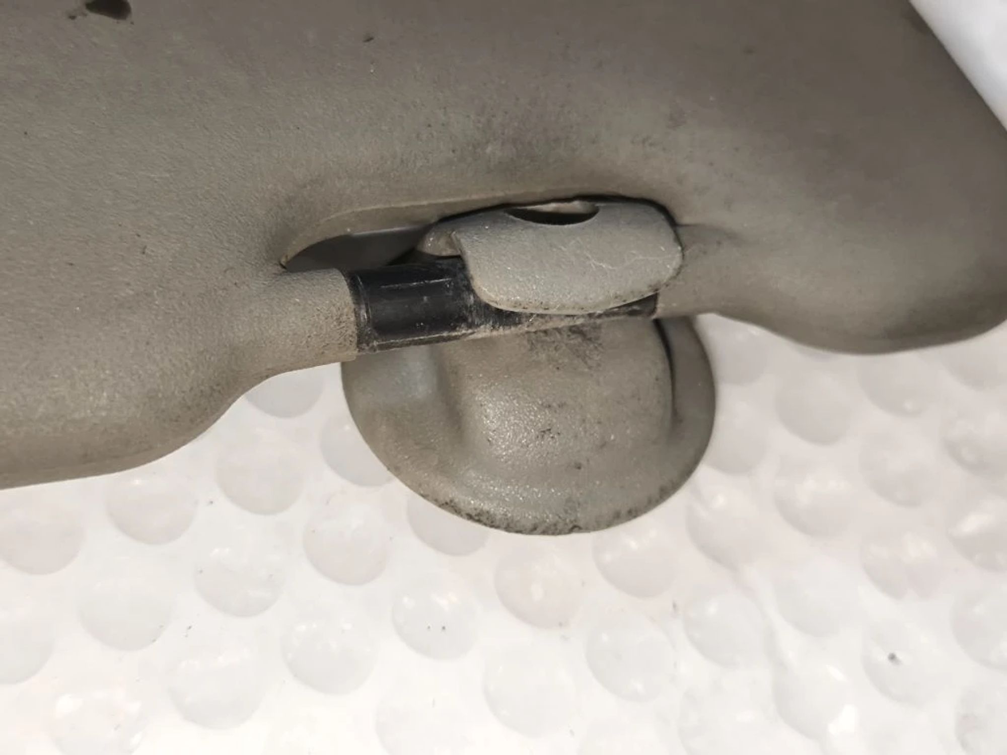 https://ycs.partsauto.market/partsauto-images/thmbs/userImages/d89d66a30f14dbad161fb7a986aa0fe5/part/9bc2e0e8-fbe7-463a-9d7a-305bcaa8fc9b_1777369163221.jpg