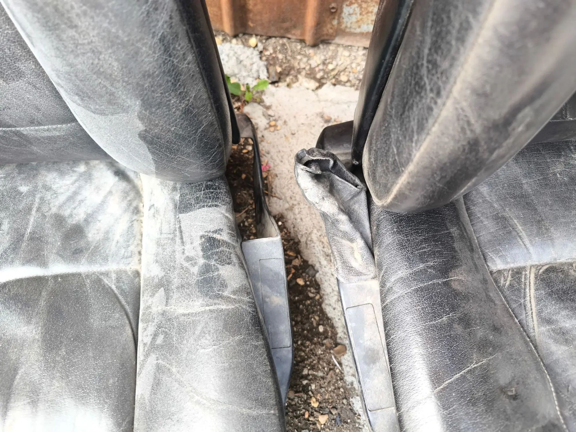 https://ycs.partsauto.market/partsauto-images/thmbs/userImages/d89d66a30f14dbad161fb7a986aa0fe5/part/9d19f101-e67a-49f1-9383-4ad04158c009_1784298499440.jpg