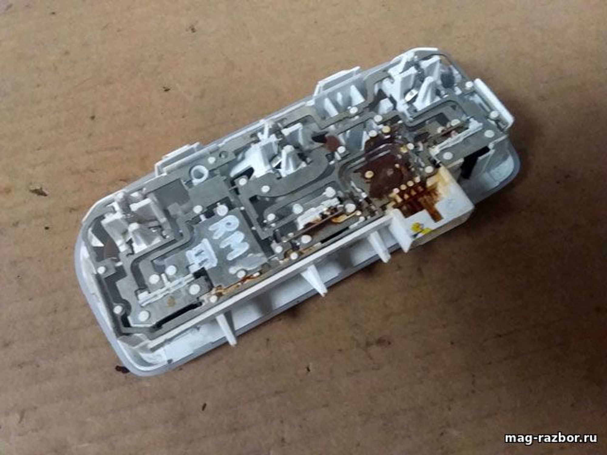 https://ycs.partsauto.market/partsauto-images/thmbs/userImages/d89d66a30f14dbad161fb7a986aa0fe5/part/9decd4be-1c35-4439-bc07-e147854b78af_1720076627596.jpg