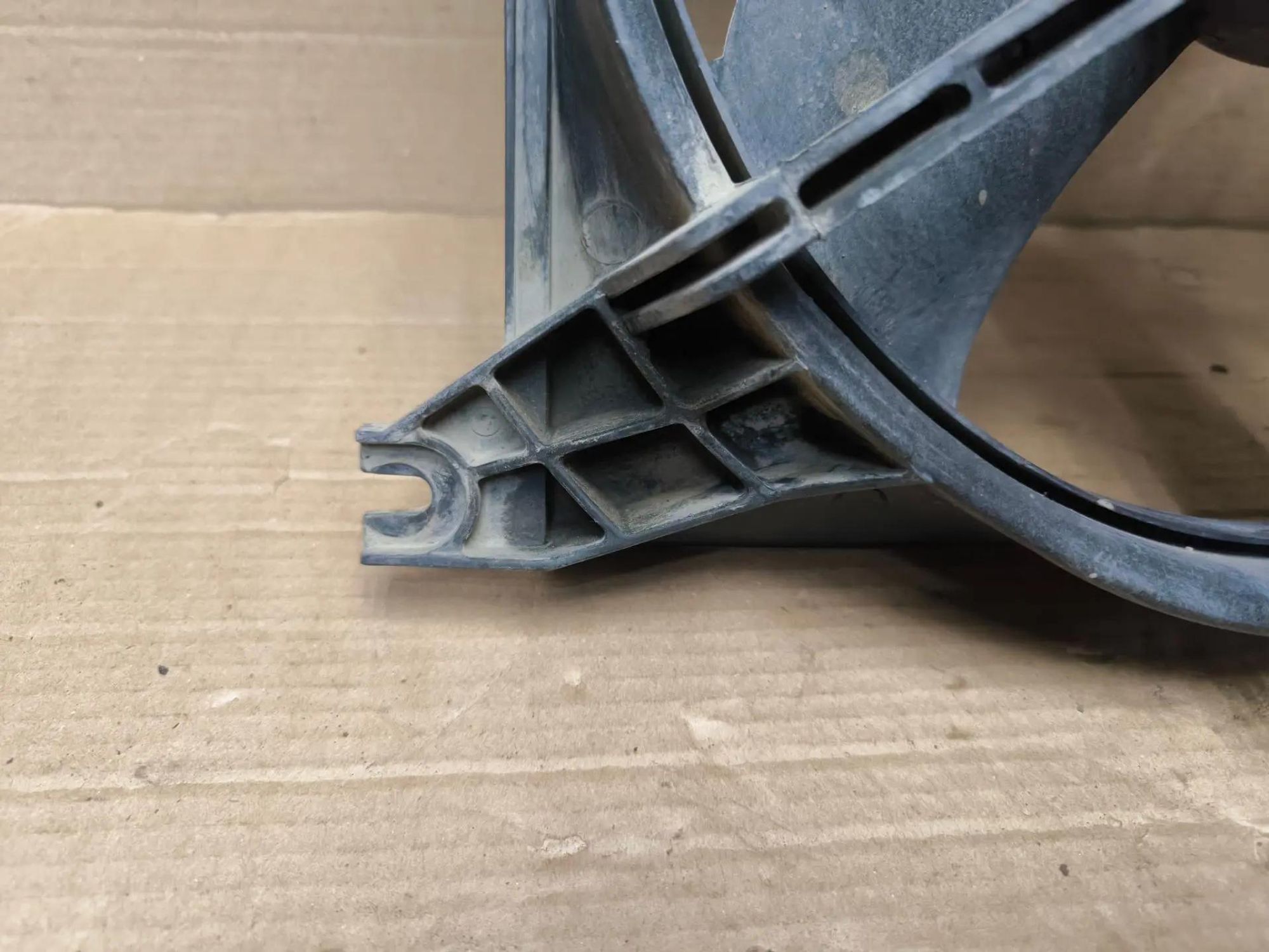 https://ycs.partsauto.market/partsauto-images/thmbs/userImages/d89d66a30f14dbad161fb7a986aa0fe5/part/9f07364a-164d-435b-9ead-2536f1e2962f_1786941645673.jpg