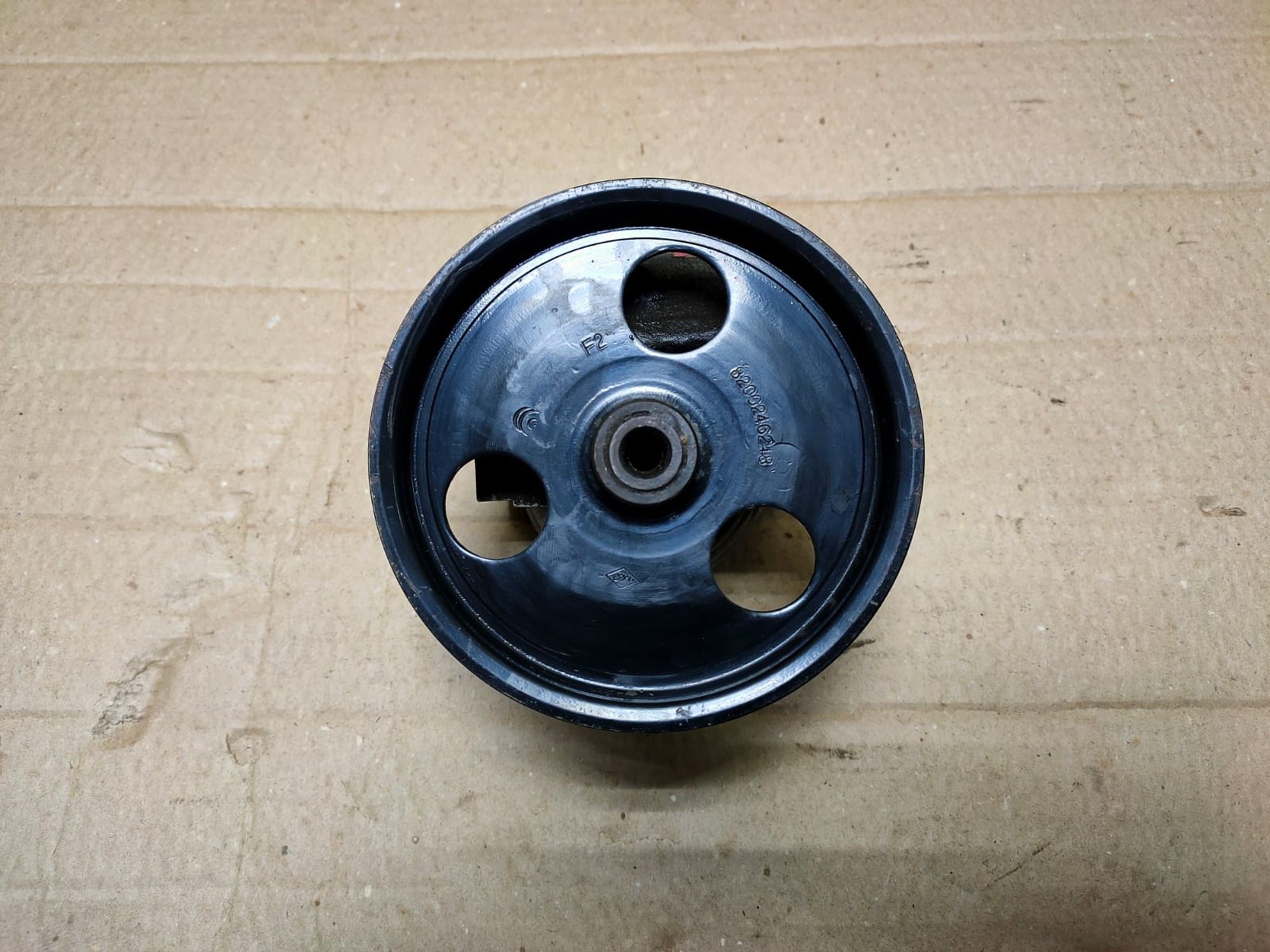 https://ycs.partsauto.market/partsauto-images/thmbs/userImages/d89d66a30f14dbad161fb7a986aa0fe5/part/9f717fbf-3d79-4688-81cc-23d63e900a6f_1748241612809.jpg
