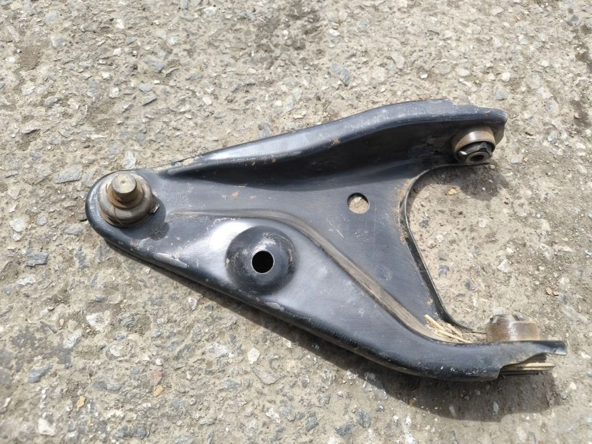 https://ycs.partsauto.market/partsauto-images/thmbs/userImages/d89d66a30f14dbad161fb7a986aa0fe5/part/9fbf6978-8794-4b2a-8dfa-27a536ea9c40_1780408225125.jpg