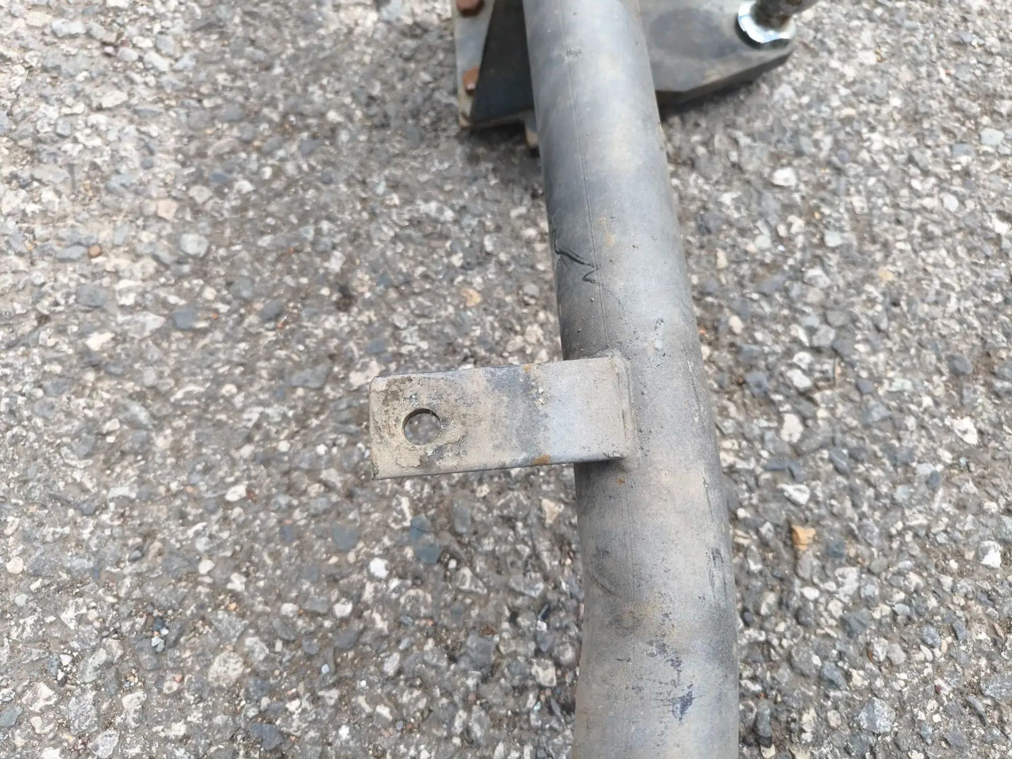 https://ycs.partsauto.market/partsauto-images/thmbs/userImages/d89d66a30f14dbad161fb7a986aa0fe5/part/a080b1fe-8356-4ad0-b4f0-ef4433038e28_1782405094019.jpg
