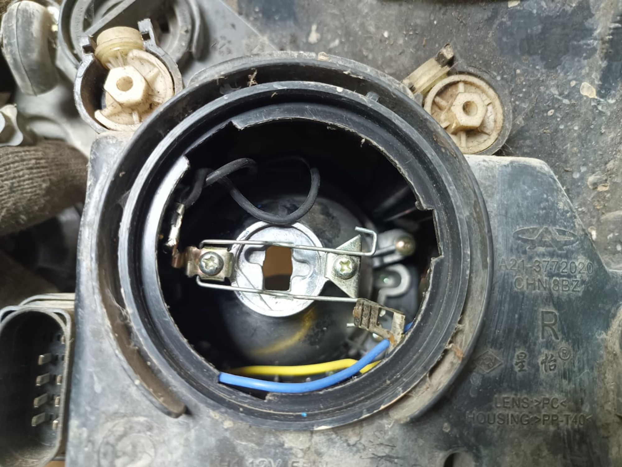 https://ycs.partsauto.market/partsauto-images/thmbs/userImages/d89d66a30f14dbad161fb7a986aa0fe5/part/a2a90689-d1a9-42e6-bc97-65b9ebe60d60_1740641012405.jpg