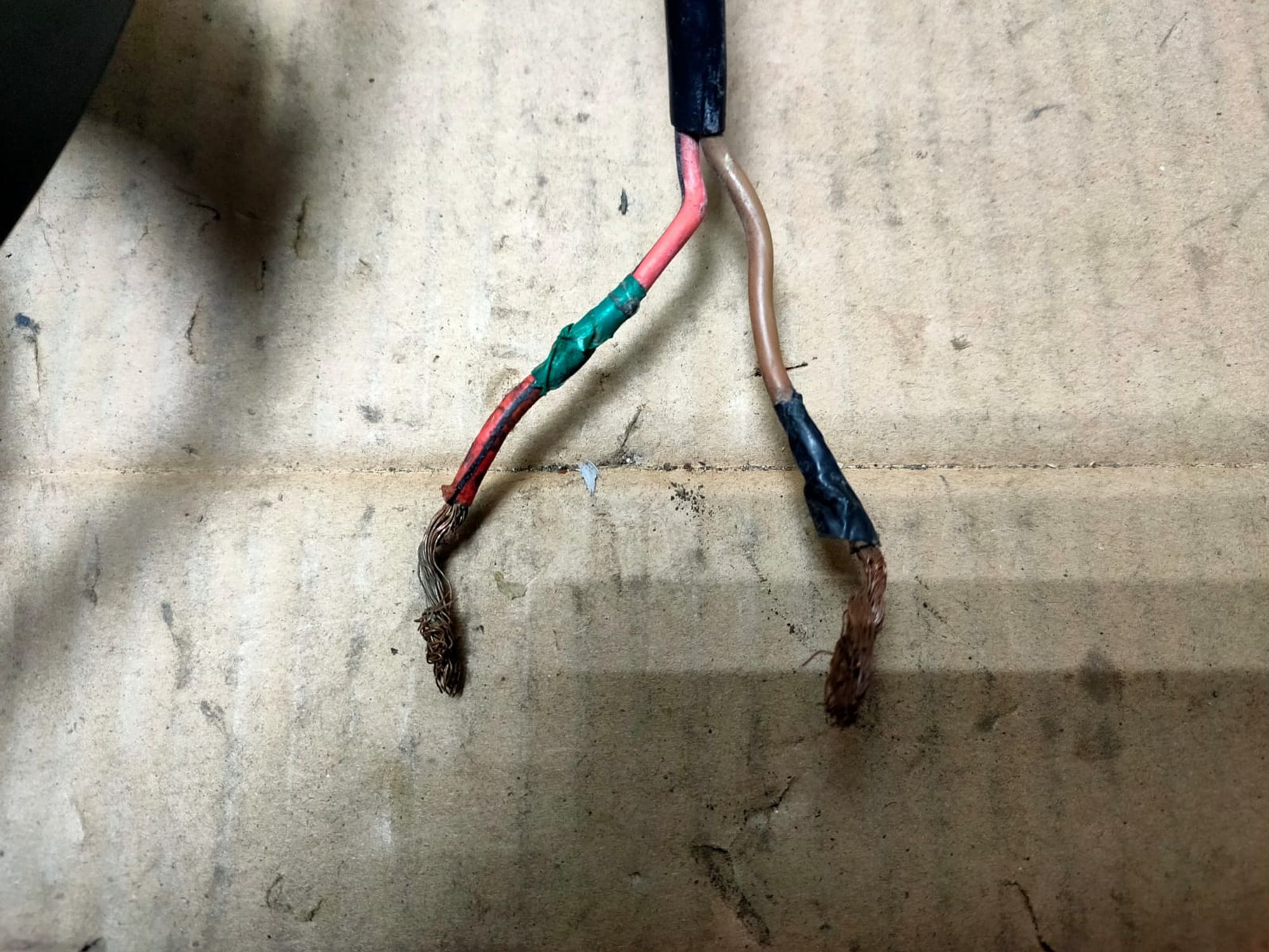 https://ycs.partsauto.market/partsauto-images/thmbs/userImages/d89d66a30f14dbad161fb7a986aa0fe5/part/a48f8bc5-d7ff-48e3-8959-3addeeda6e12_1736408006706.jpg
