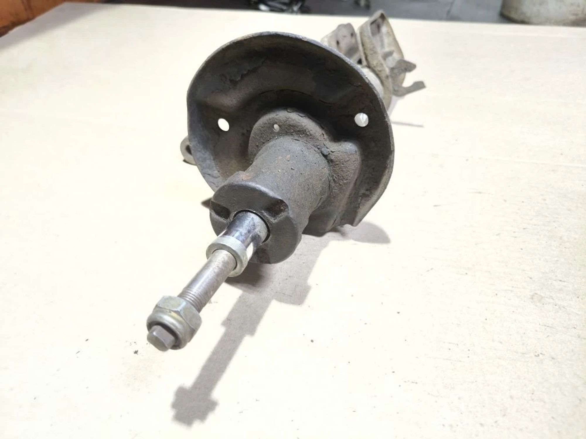 https://ycs.partsauto.market/partsauto-images/thmbs/userImages/d89d66a30f14dbad161fb7a986aa0fe5/part/a4d6794e-c12b-4383-a7c0-03f549702779_1780575691817.jpg