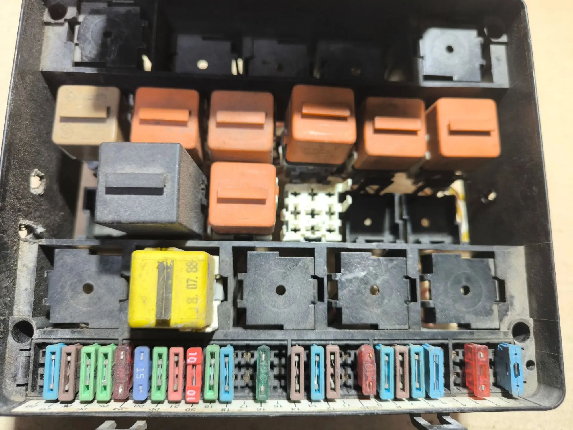 https://ycs.partsauto.market/partsauto-images/thmbs/userImages/d89d66a30f14dbad161fb7a986aa0fe5/part/a5062003-5e07-460a-ac30-9668fe774757_1783050407571.jpg