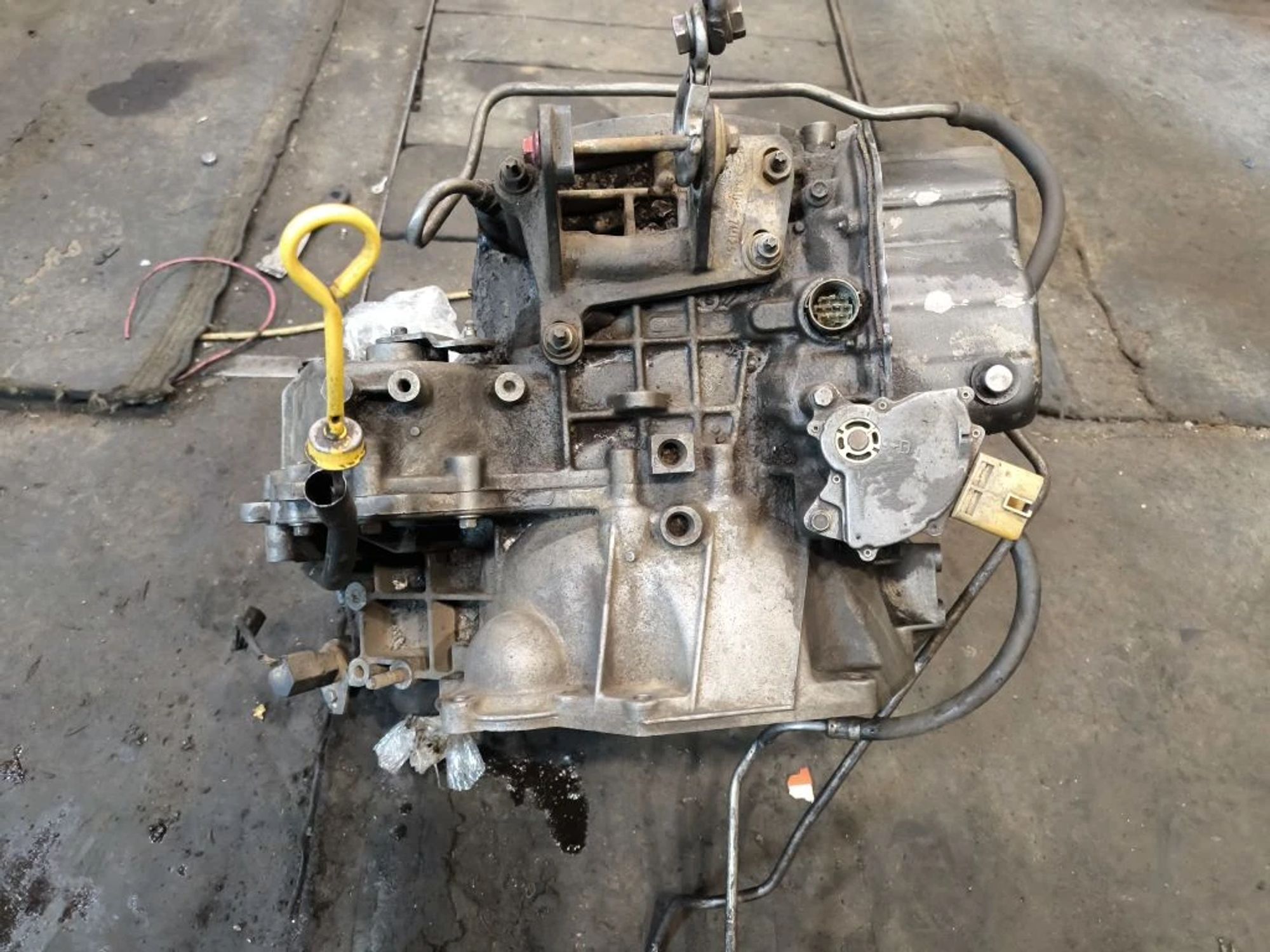 https://ycs.partsauto.market/partsauto-images/thmbs/userImages/d89d66a30f14dbad161fb7a986aa0fe5/part/a60cca47-56a9-481d-bf7c-5692b6ab90c5_1776682162169.jpg