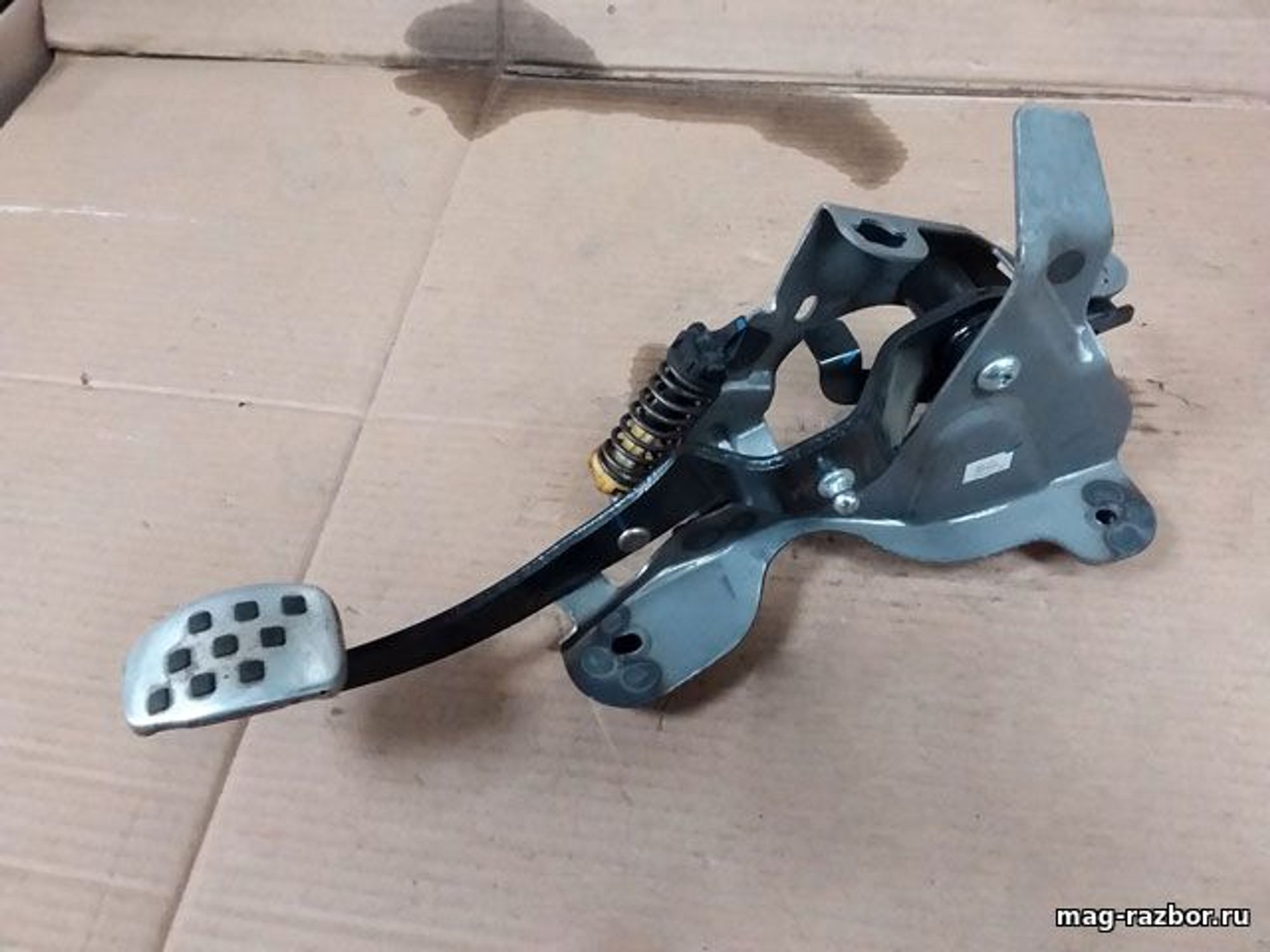 https://ycs.partsauto.market/partsauto-images/thmbs/userImages/d89d66a30f14dbad161fb7a986aa0fe5/part/a63ea7bf-12cf-4234-8ad5-c4a1ea181bf2_1720076131521.jpg