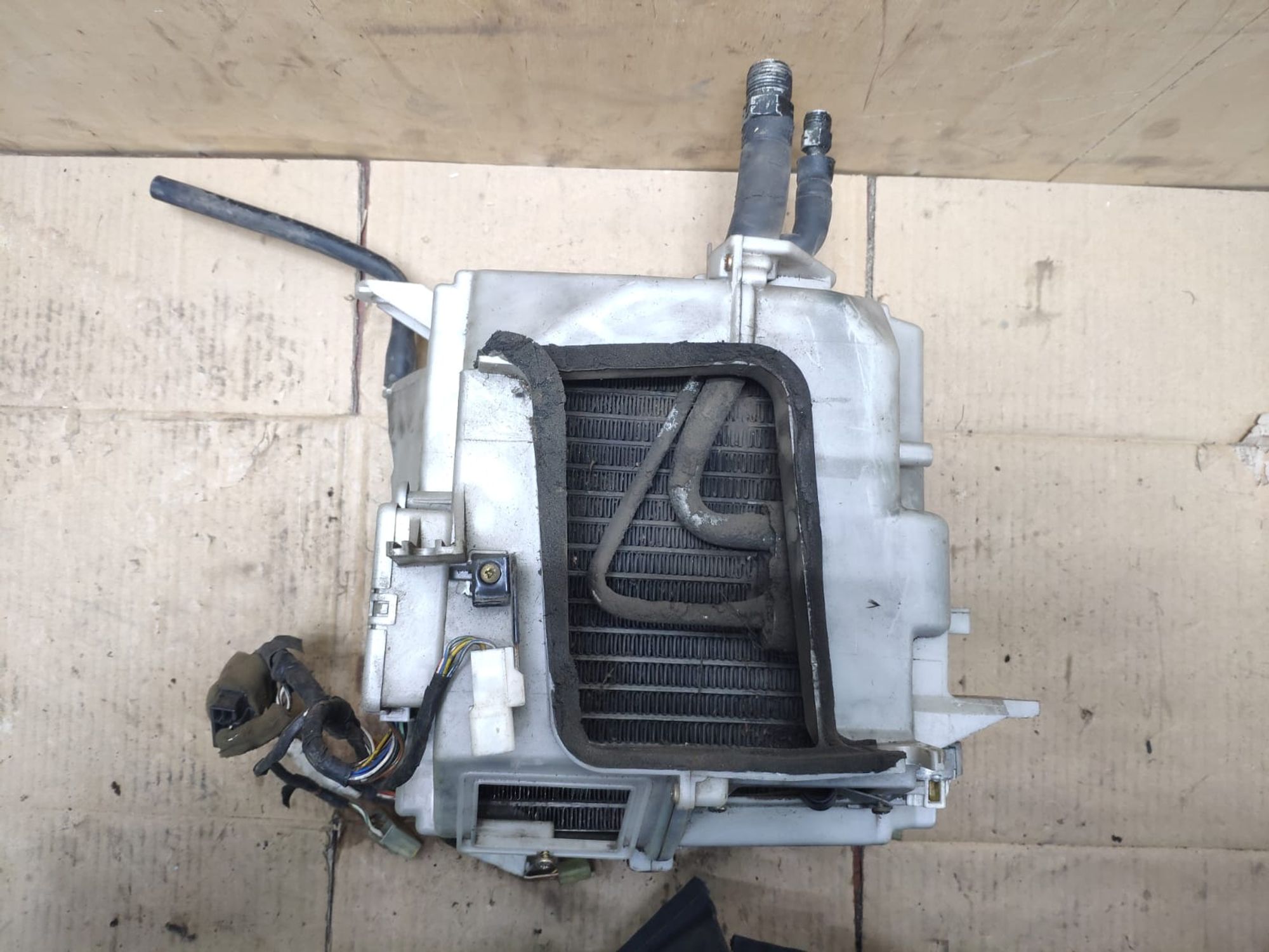 https://ycs.partsauto.market/partsauto-images/thmbs/userImages/d89d66a30f14dbad161fb7a986aa0fe5/part/a8c07cbf-2df7-4afc-b86b-be3658e4a2da_1733935090083.jpg