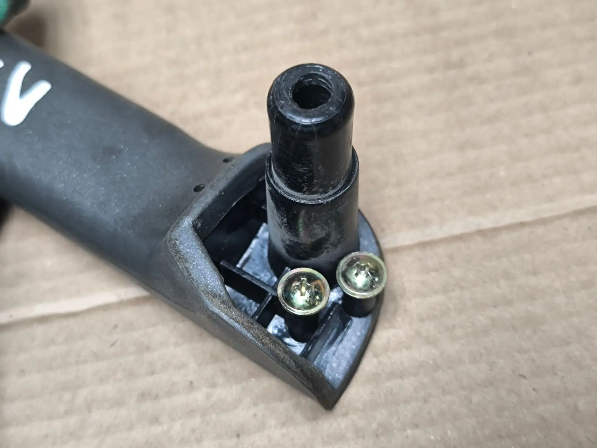 https://ycs.partsauto.market/partsauto-images/thmbs/userImages/d89d66a30f14dbad161fb7a986aa0fe5/part/a9554377-0806-4d39-b830-7f3f6b94faa4_1784894867894.jpg