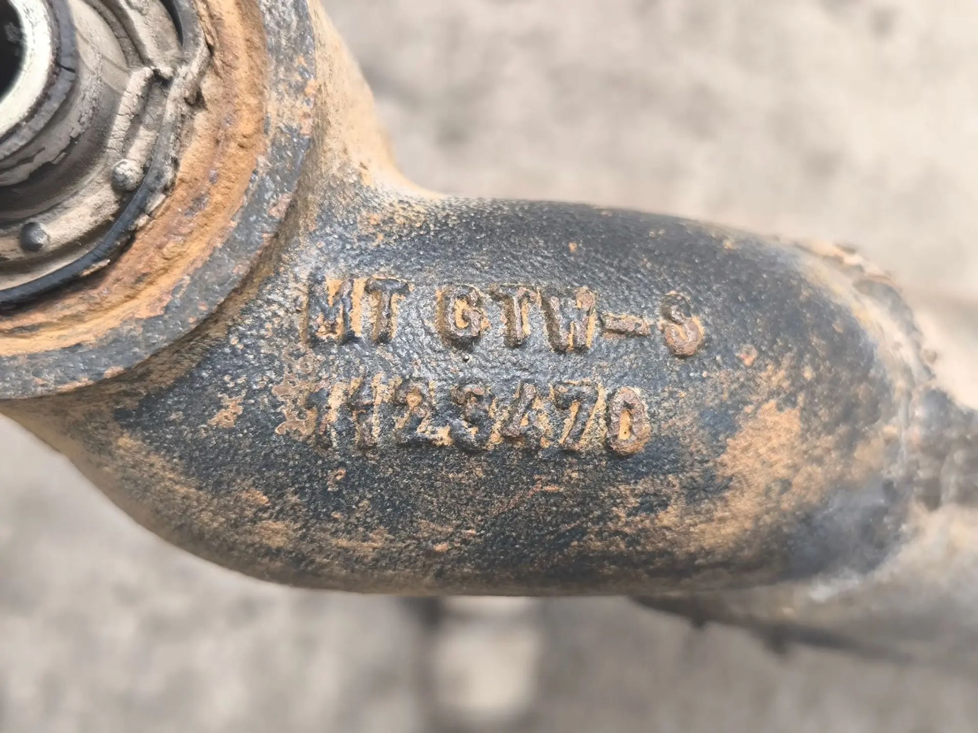 https://ycs.partsauto.market/partsauto-images/thmbs/userImages/d89d66a30f14dbad161fb7a986aa0fe5/part/a99a3d79-a117-4135-8fbd-1c811fcd1f28_1783528301382.jpg