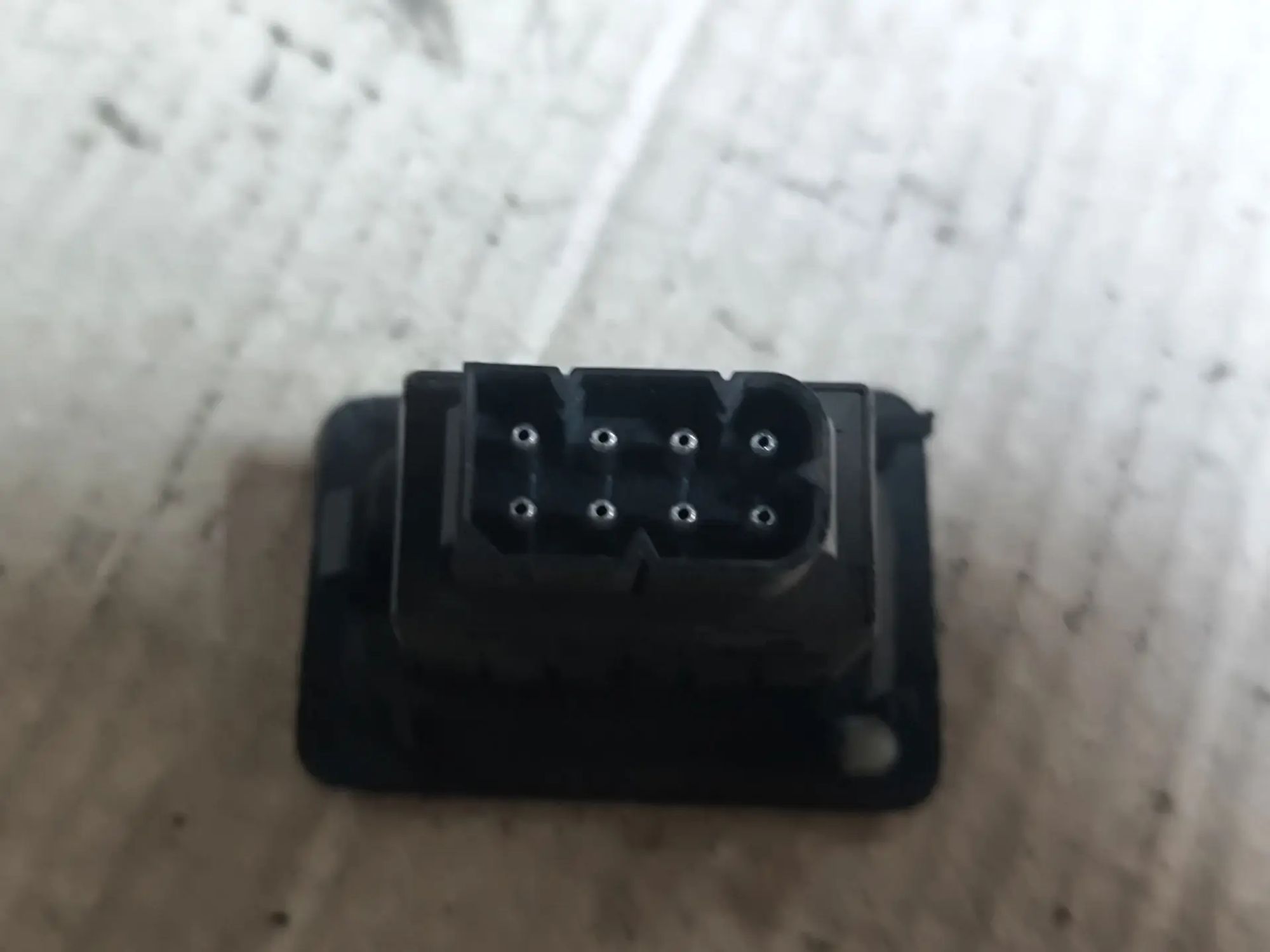 https://ycs.partsauto.market/partsauto-images/thmbs/userImages/d89d66a30f14dbad161fb7a986aa0fe5/part/a9c98acc-e188-46b4-8fec-0174fae3dd08_1781678769870.jpg