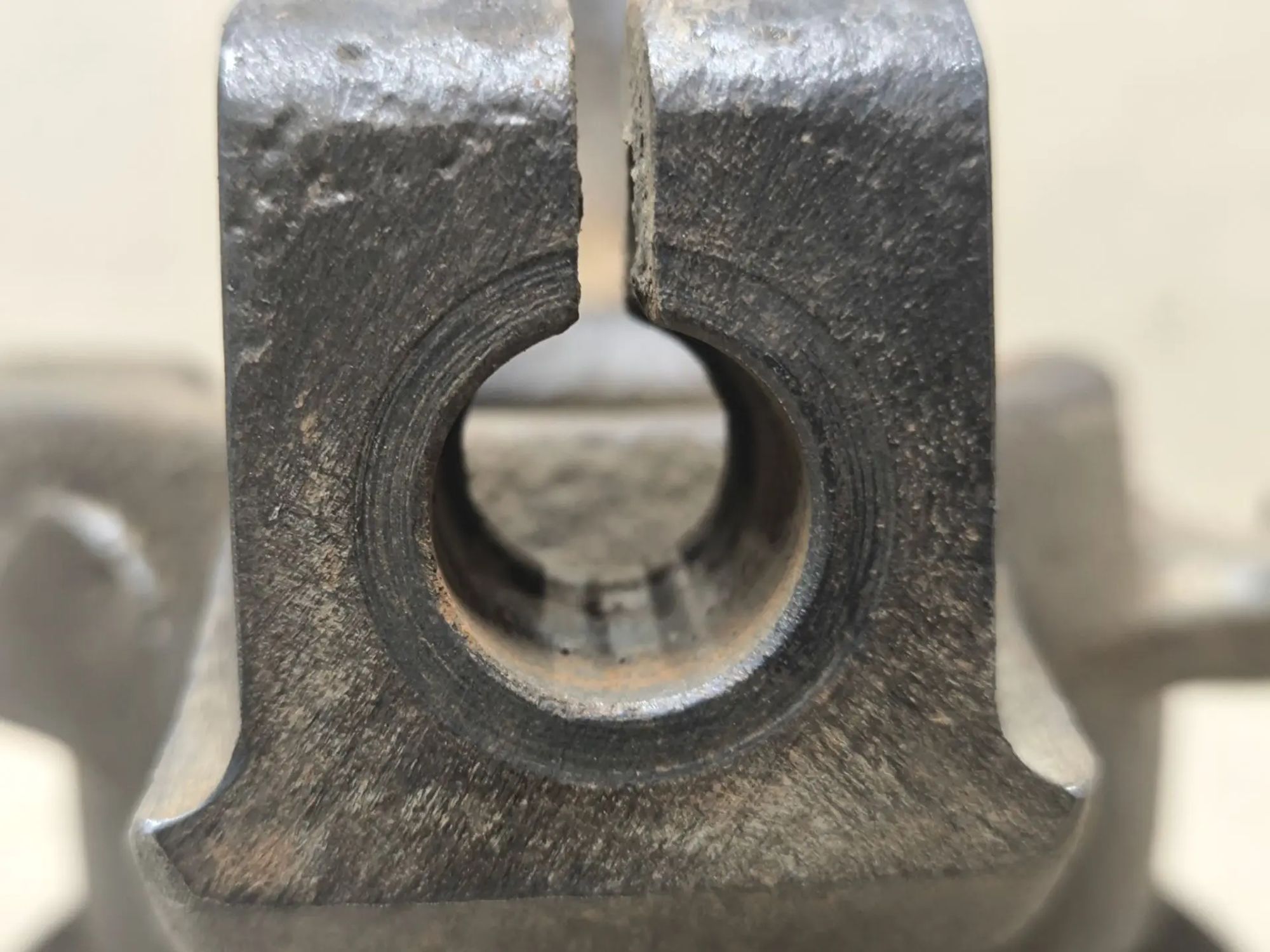https://ycs.partsauto.market/partsauto-images/thmbs/userImages/d89d66a30f14dbad161fb7a986aa0fe5/part/aa259685-43bf-4b23-9833-25e7a87ac54f_1783852368301.jpg