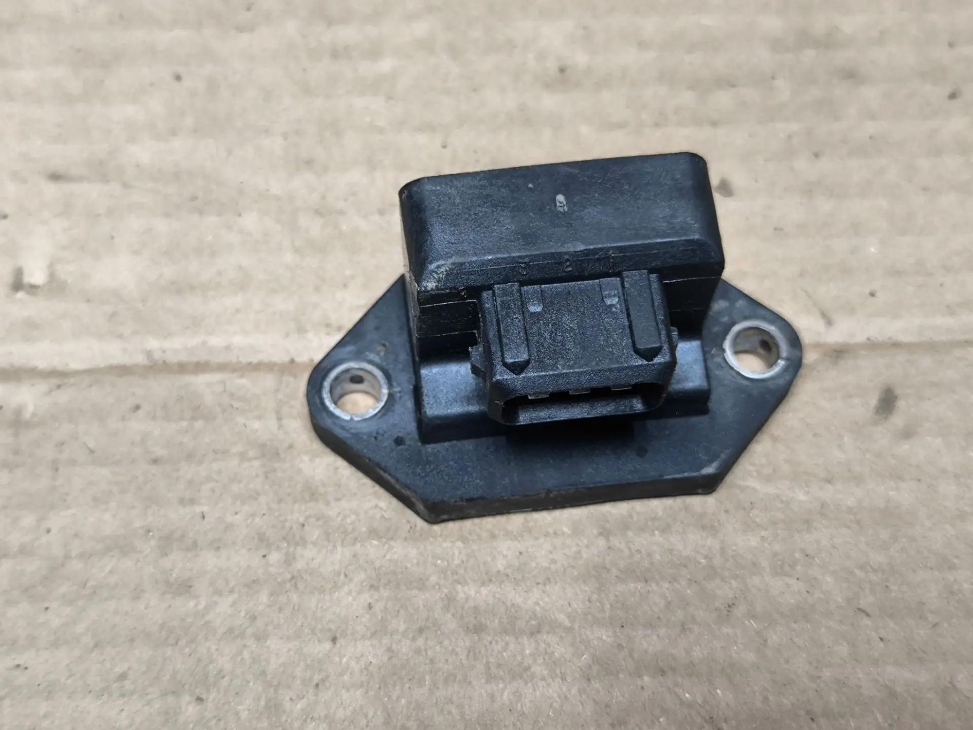 https://ycs.partsauto.market/partsauto-images/thmbs/userImages/d89d66a30f14dbad161fb7a986aa0fe5/part/ab36048b-5423-4e47-9209-924a38a408fd_1785568169495.jpg