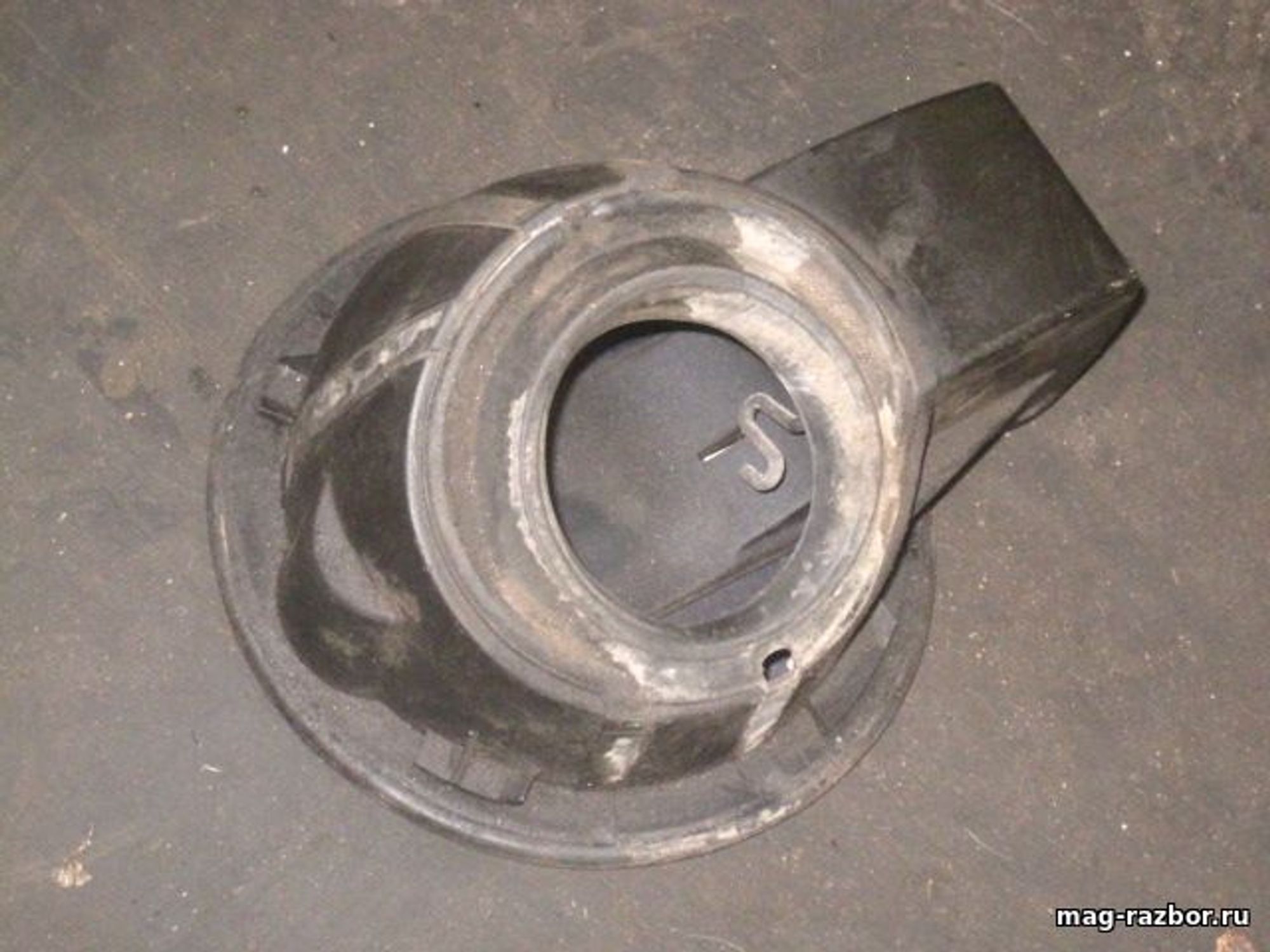 https://ycs.partsauto.market/partsauto-images/thmbs/userImages/d89d66a30f14dbad161fb7a986aa0fe5/part/ab62b134-3c99-4f79-b810-695c909ca92e_1696354452639.jpg