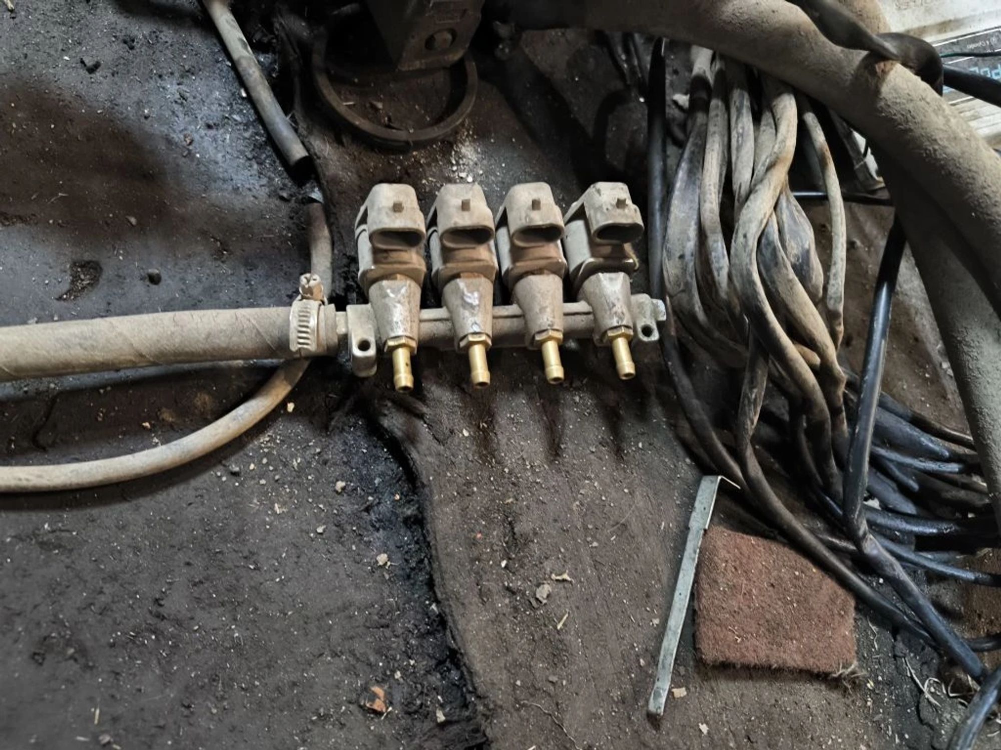 https://ycs.partsauto.market/partsauto-images/thmbs/userImages/d89d66a30f14dbad161fb7a986aa0fe5/part/aba5febe-7e59-4910-959b-7521cd28d3e9_1780496908721.jpg
