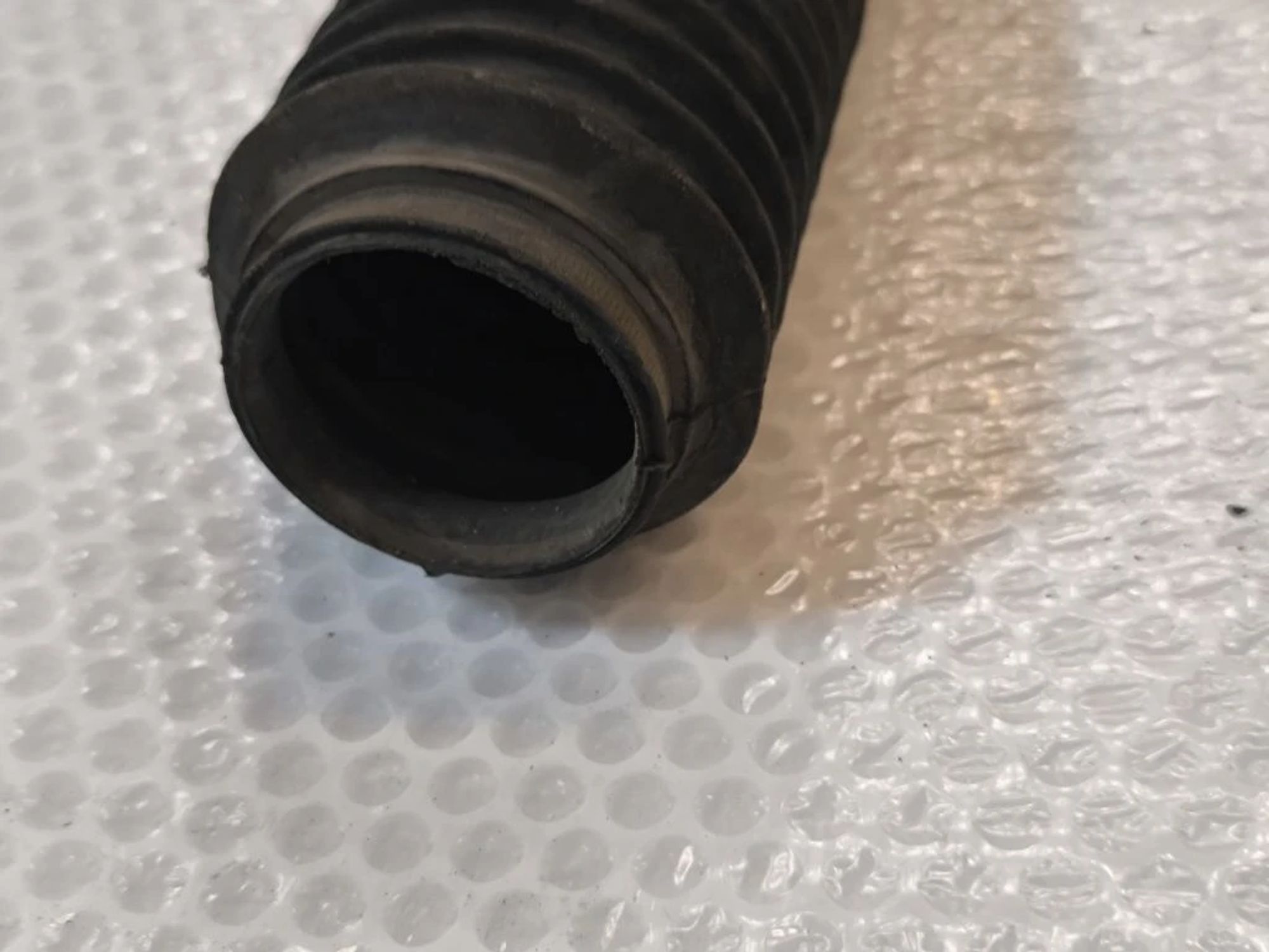 https://ycs.partsauto.market/partsauto-images/thmbs/userImages/d89d66a30f14dbad161fb7a986aa0fe5/part/acdfbe2c-cb74-47f2-9552-554df149dc2f_1777355825017.jpg