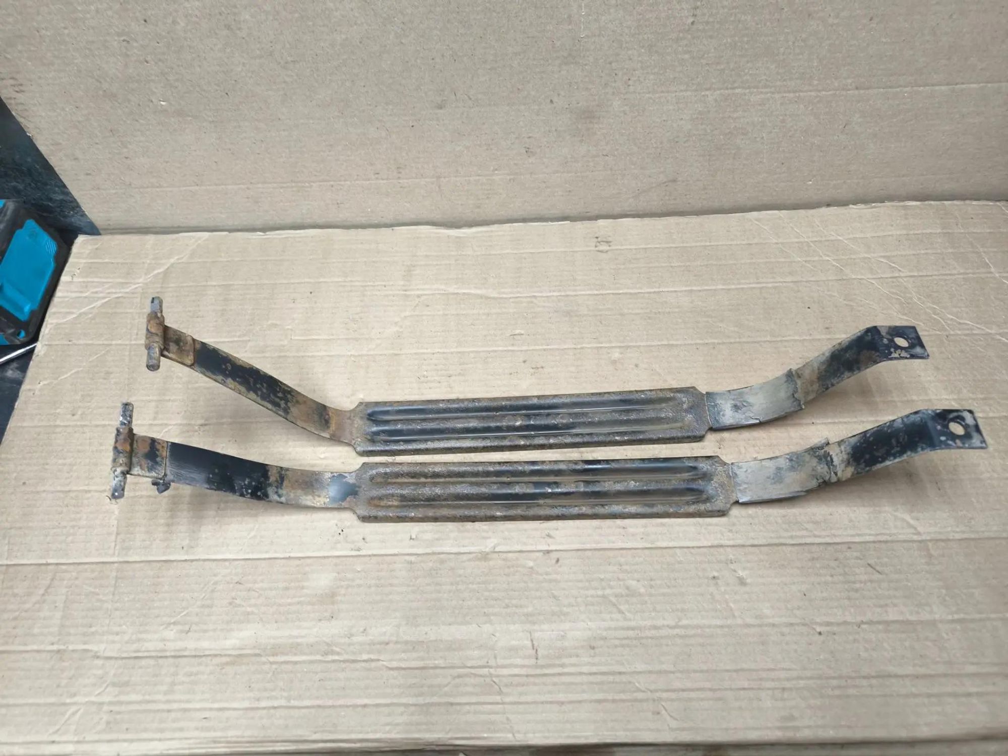 https://ycs.partsauto.market/partsauto-images/thmbs/userImages/d89d66a30f14dbad161fb7a986aa0fe5/part/ad9a6802-c980-4e35-99db-36d771713f2a_1786117518902.jpg