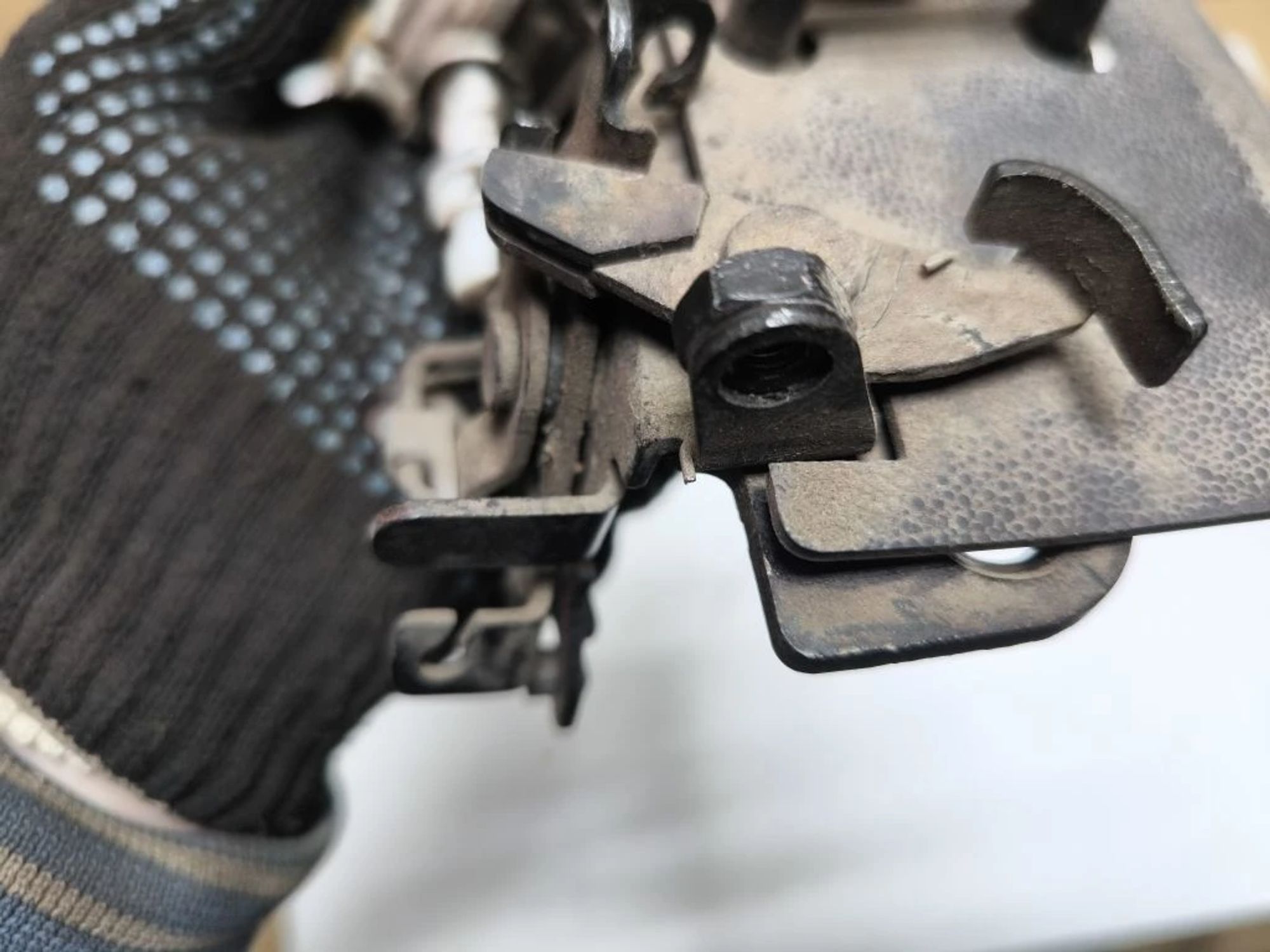 https://ycs.partsauto.market/partsauto-images/thmbs/userImages/d89d66a30f14dbad161fb7a986aa0fe5/part/addcd6d4-6edb-4371-83b9-512874b0a3da_1776675283911.jpg
