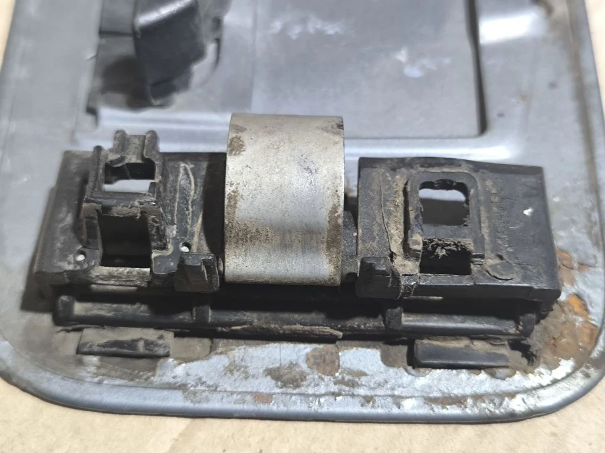 https://ycs.partsauto.market/partsauto-images/thmbs/userImages/d89d66a30f14dbad161fb7a986aa0fe5/part/ae19bb37-cfab-4193-ac1e-5cb5965b51de_1780929176299.jpg