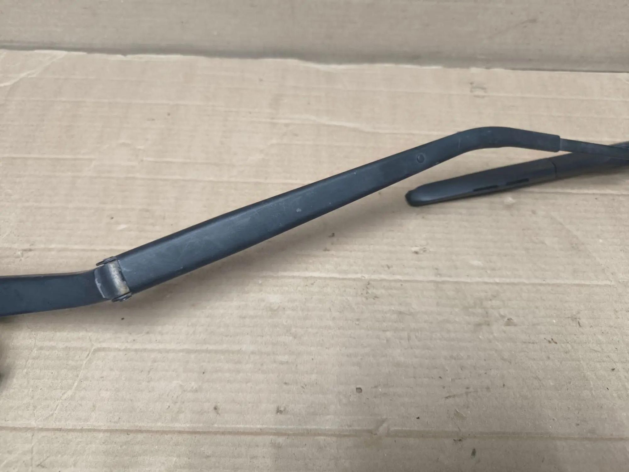 https://ycs.partsauto.market/partsauto-images/thmbs/userImages/d89d66a30f14dbad161fb7a986aa0fe5/part/ae505dac-6f4d-48df-a8d4-133336f017fb_1786262481836.jpg