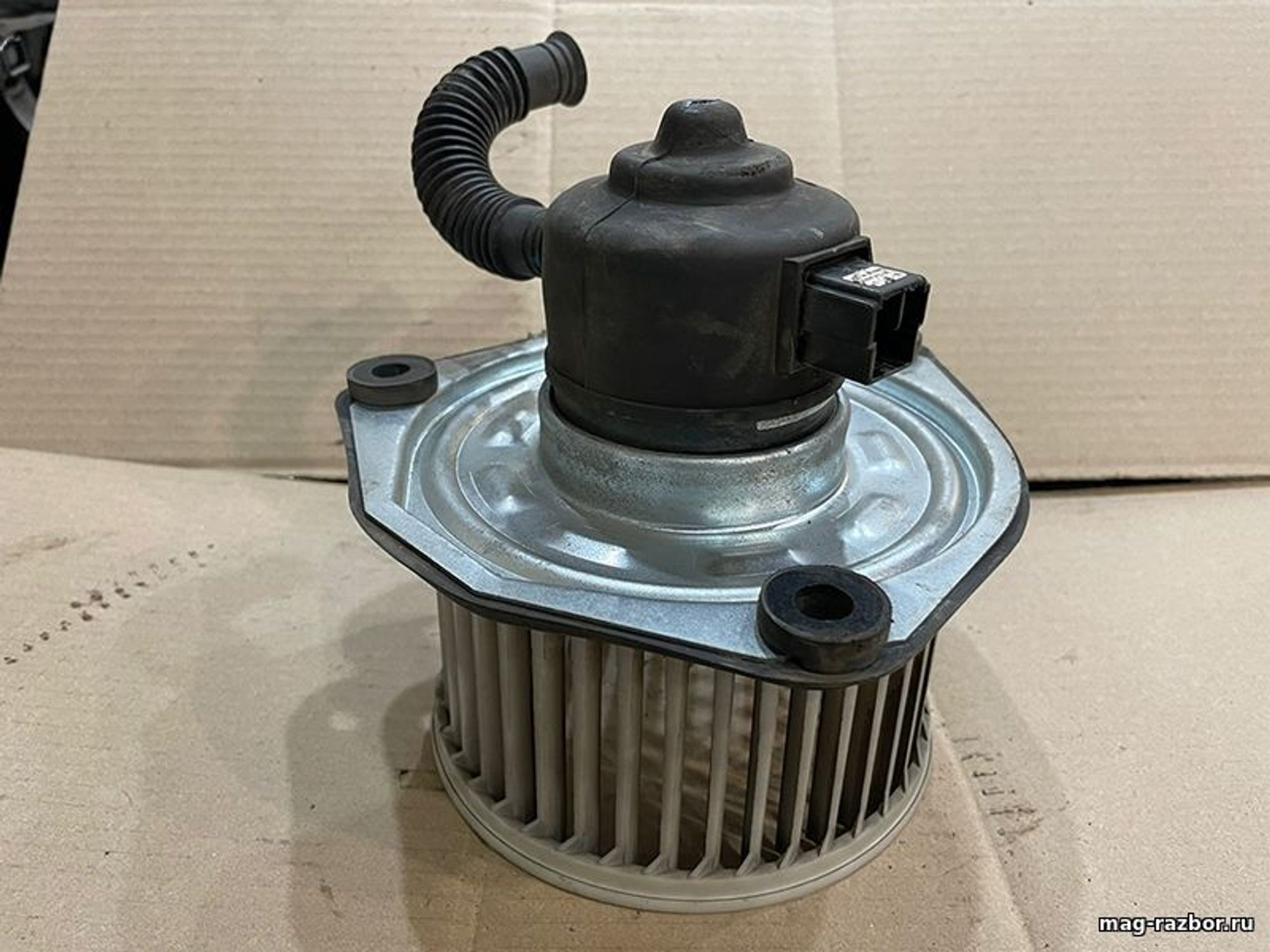 https://ycs.partsauto.market/partsauto-images/thmbs/userImages/d89d66a30f14dbad161fb7a986aa0fe5/part/afc07d84-caaf-41db-b568-5d41718225b8_1693756667207.jpg