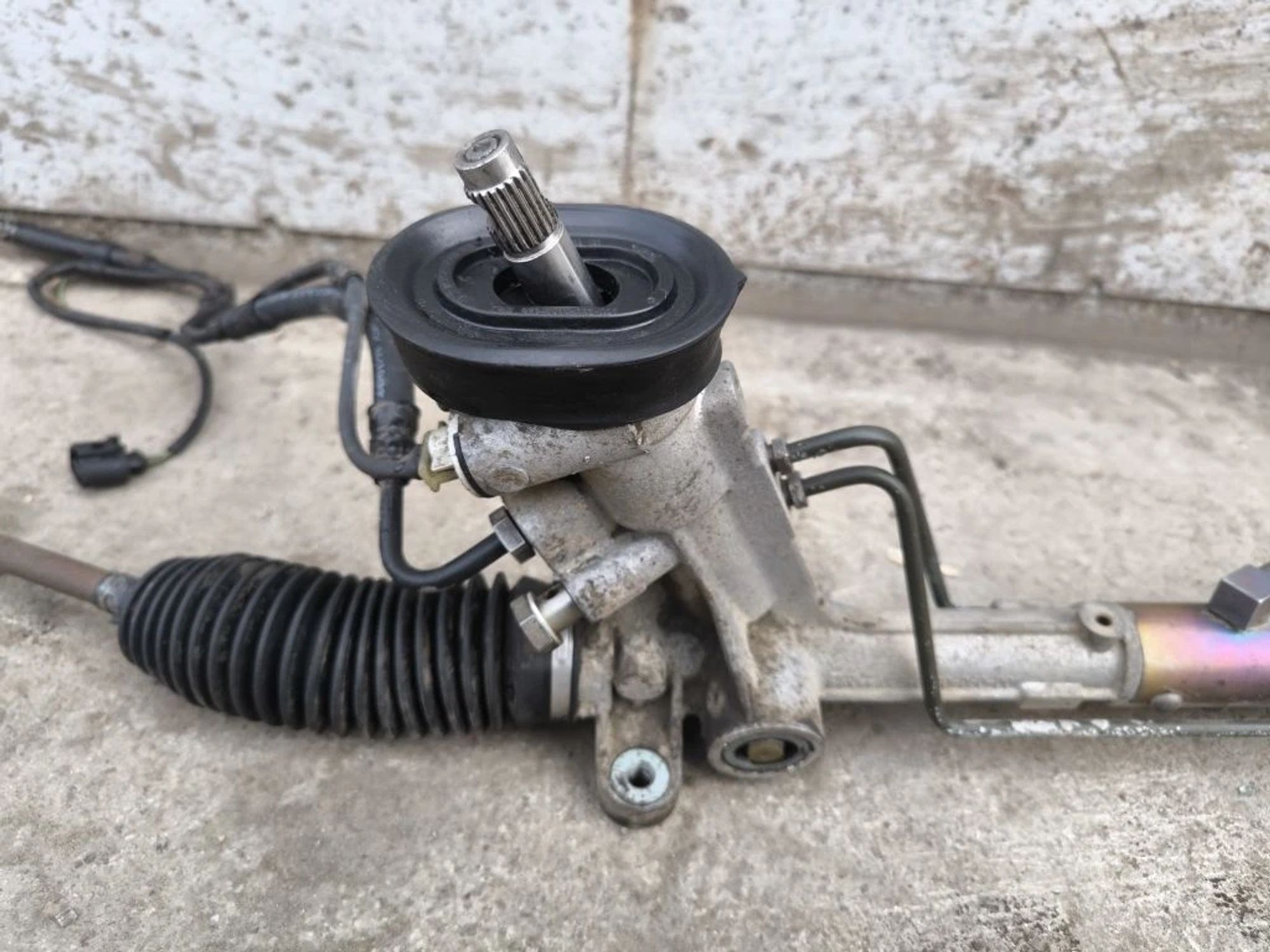 https://ycs.partsauto.market/partsauto-images/thmbs/userImages/d89d66a30f14dbad161fb7a986aa0fe5/part/afc82565-01f0-44c3-9d22-23869a67de54_1776668500742.jpg