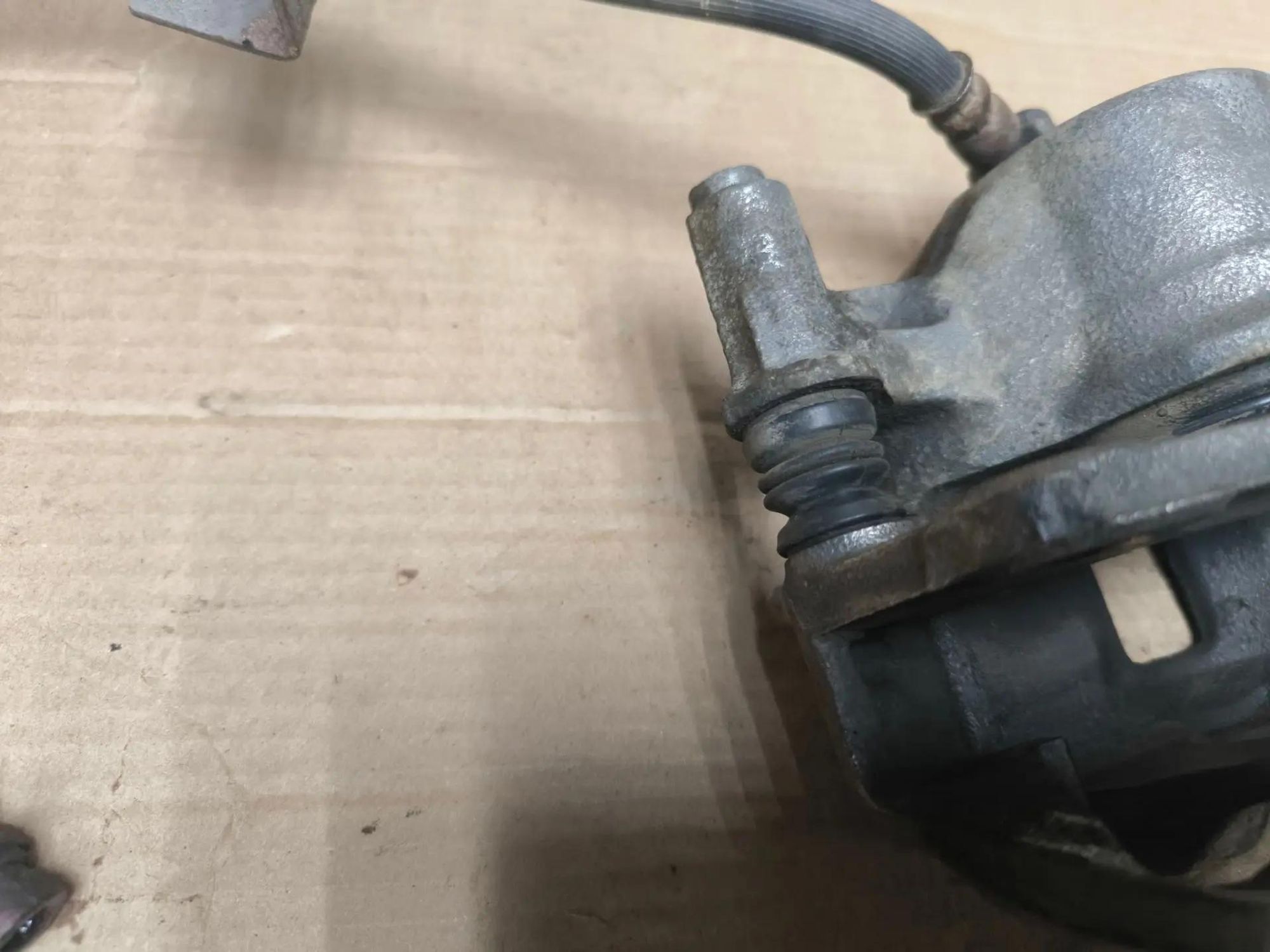 https://ycs.partsauto.market/partsauto-images/thmbs/userImages/d89d66a30f14dbad161fb7a986aa0fe5/part/b08dc705-6db8-41b1-ad38-4d2155f535d6_1786423944283.jpg