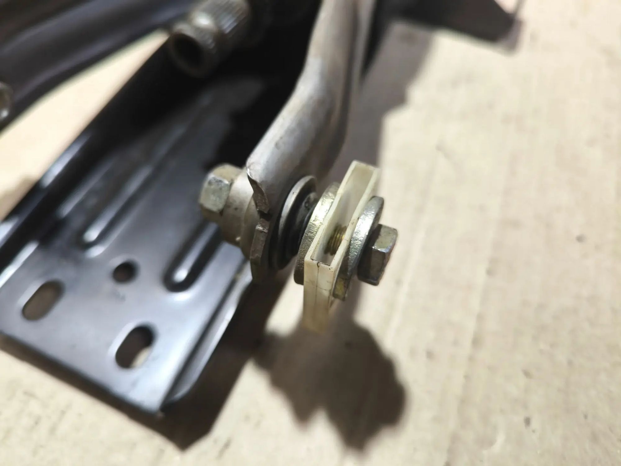 https://ycs.partsauto.market/partsauto-images/thmbs/userImages/d89d66a30f14dbad161fb7a986aa0fe5/part/b0d4ff55-dbe6-4fe1-9029-b90404141315_1783051200581.jpg