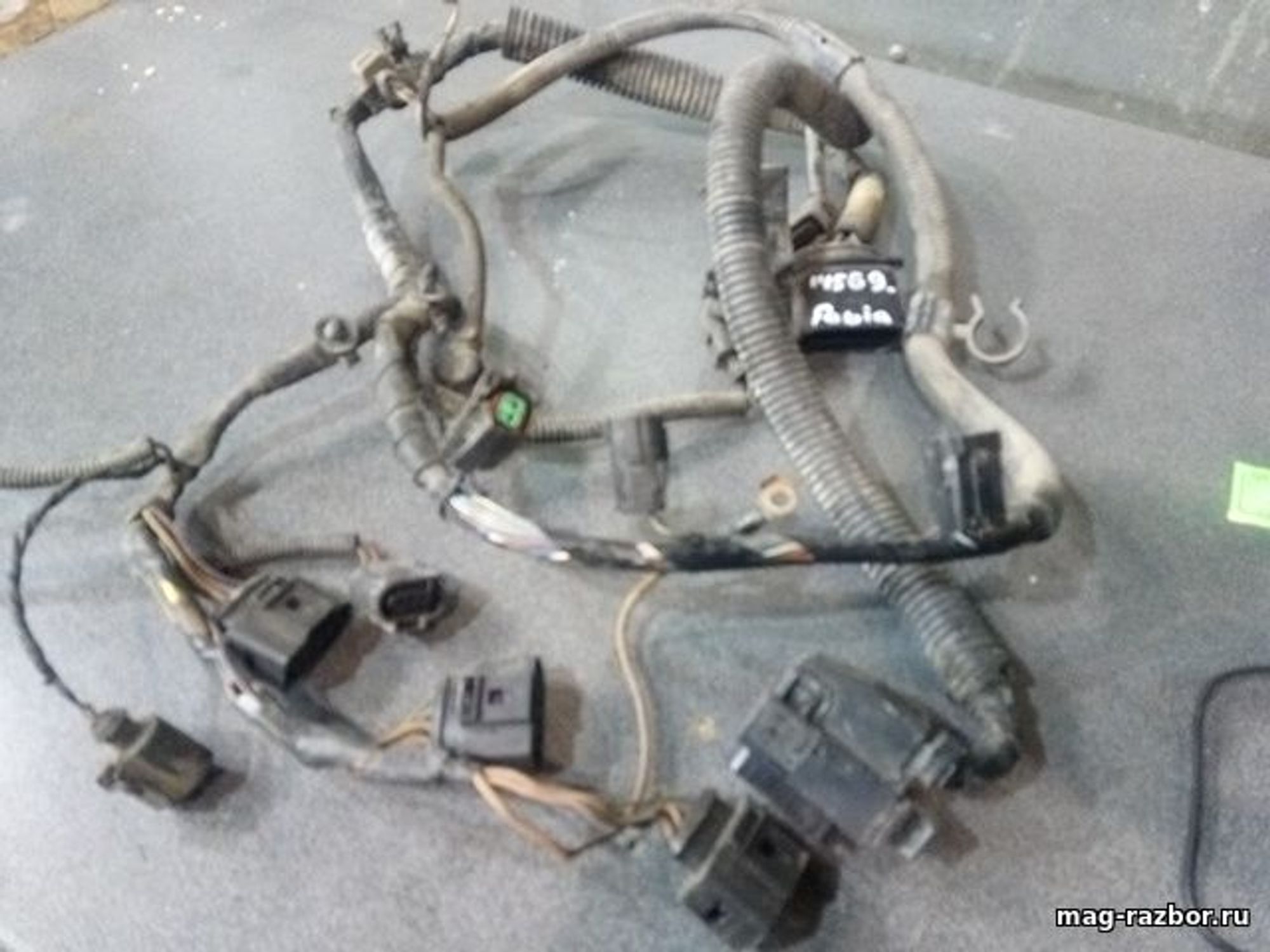 https://ycs.partsauto.market/partsauto-images/thmbs/userImages/d89d66a30f14dbad161fb7a986aa0fe5/part/b1277ce4-8e37-4a2b-a2eb-2d9a85ff85ec_1720940450851.jpg