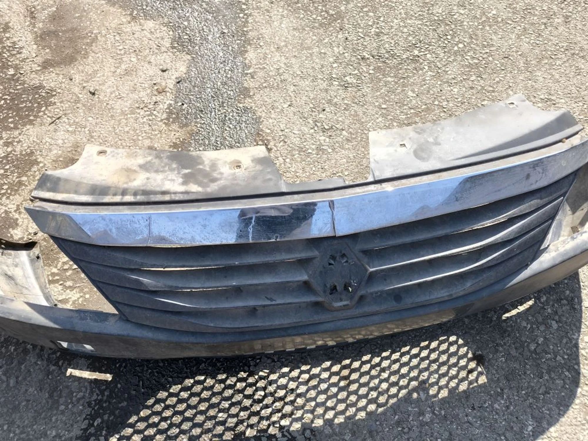 https://ycs.partsauto.market/partsauto-images/thmbs/userImages/d89d66a30f14dbad161fb7a986aa0fe5/part/b14ed08c-ed67-42ff-a5d3-8ec8c9c38a62_1776159071510.jpg