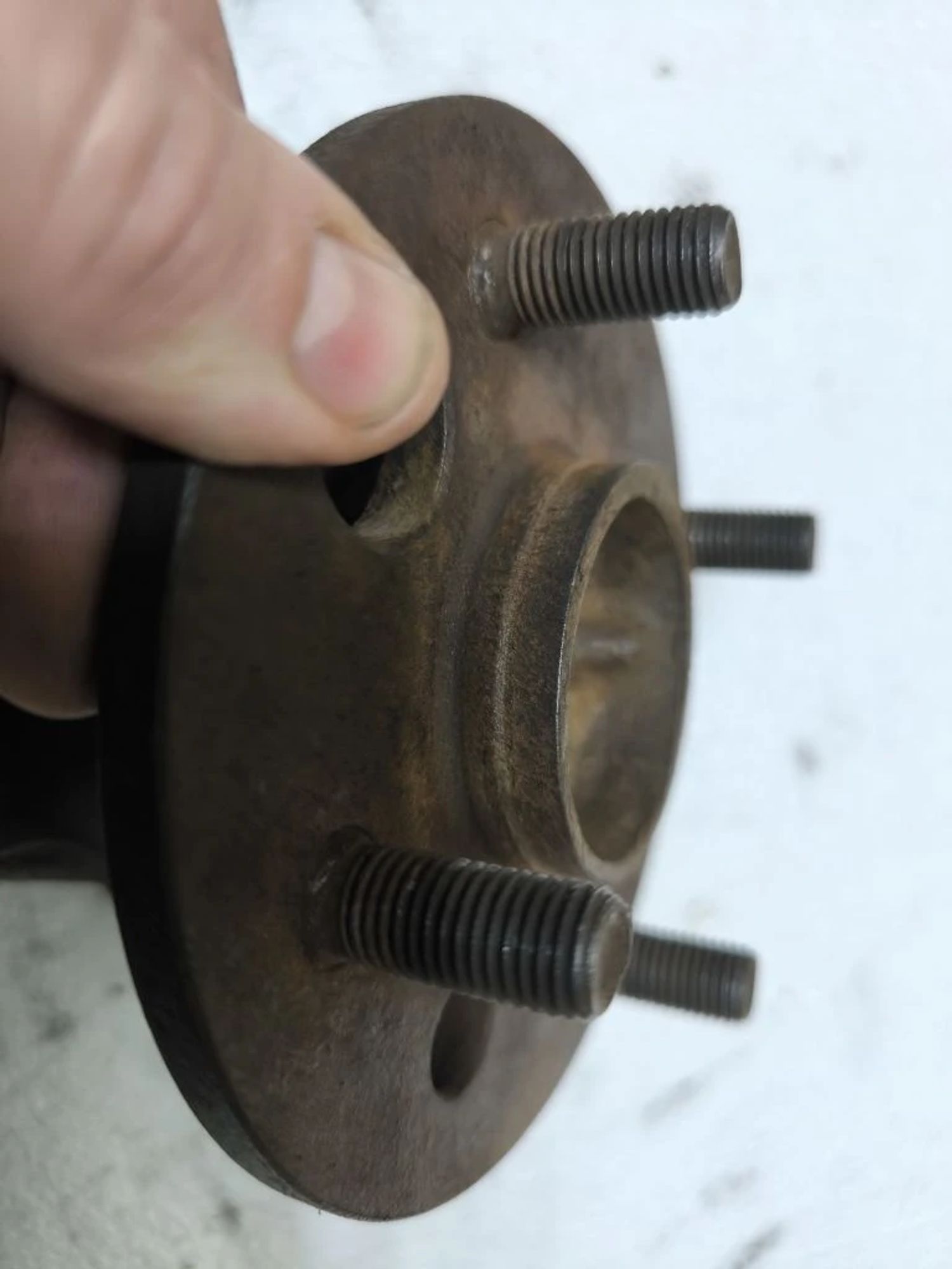 https://ycs.partsauto.market/partsauto-images/thmbs/userImages/d89d66a30f14dbad161fb7a986aa0fe5/part/b1d40ee6-dcf4-4494-9203-71748c66cc8e_1776685188476.jpg