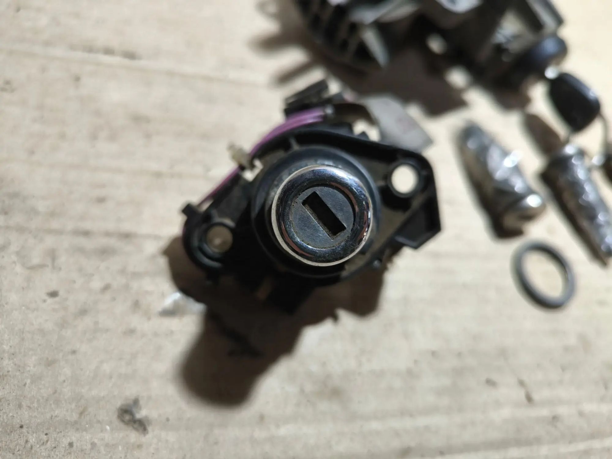 https://ycs.partsauto.market/partsauto-images/thmbs/userImages/d89d66a30f14dbad161fb7a986aa0fe5/part/b27448db-8125-4f96-a997-33a558e3e0d9_1783054478461.jpg