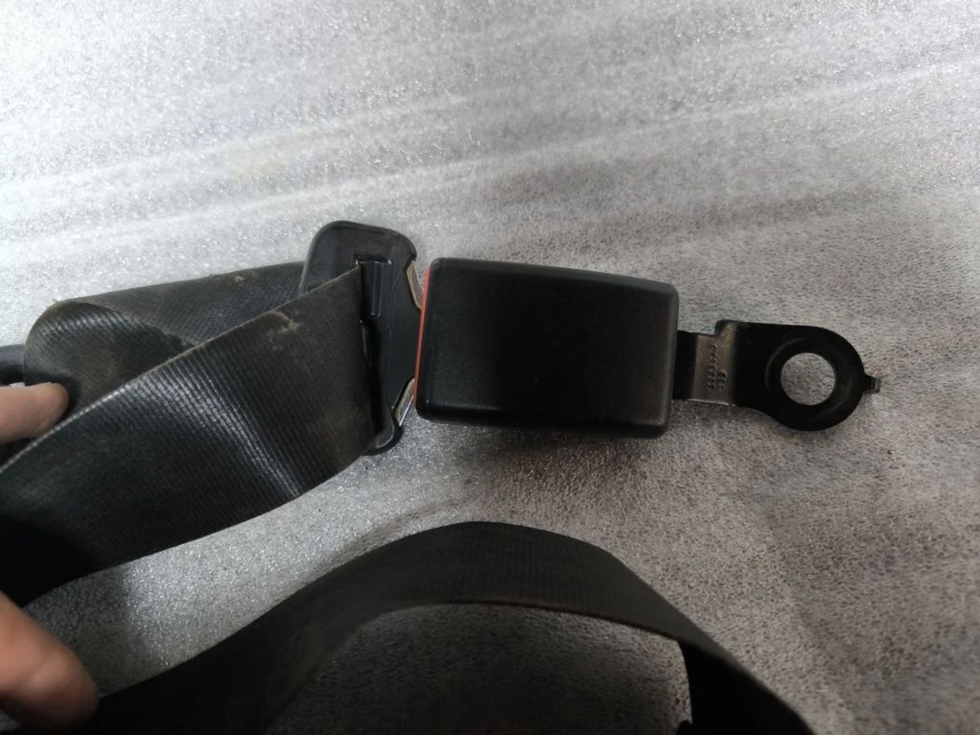 https://ycs.partsauto.market/partsauto-images/thmbs/userImages/d89d66a30f14dbad161fb7a986aa0fe5/part/b31cd267-e5fd-45e0-83f3-61aa24caf0e7_1778735192607.jpg