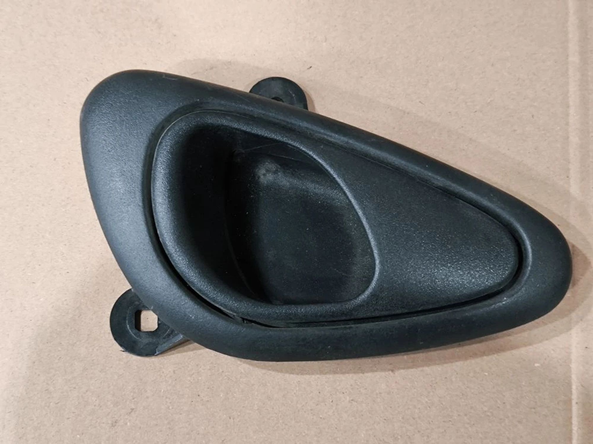 https://ycs.partsauto.market/partsauto-images/thmbs/userImages/d89d66a30f14dbad161fb7a986aa0fe5/part/b470b27a-1440-4588-bdf3-8a540d193a41_1776406584877.jpg