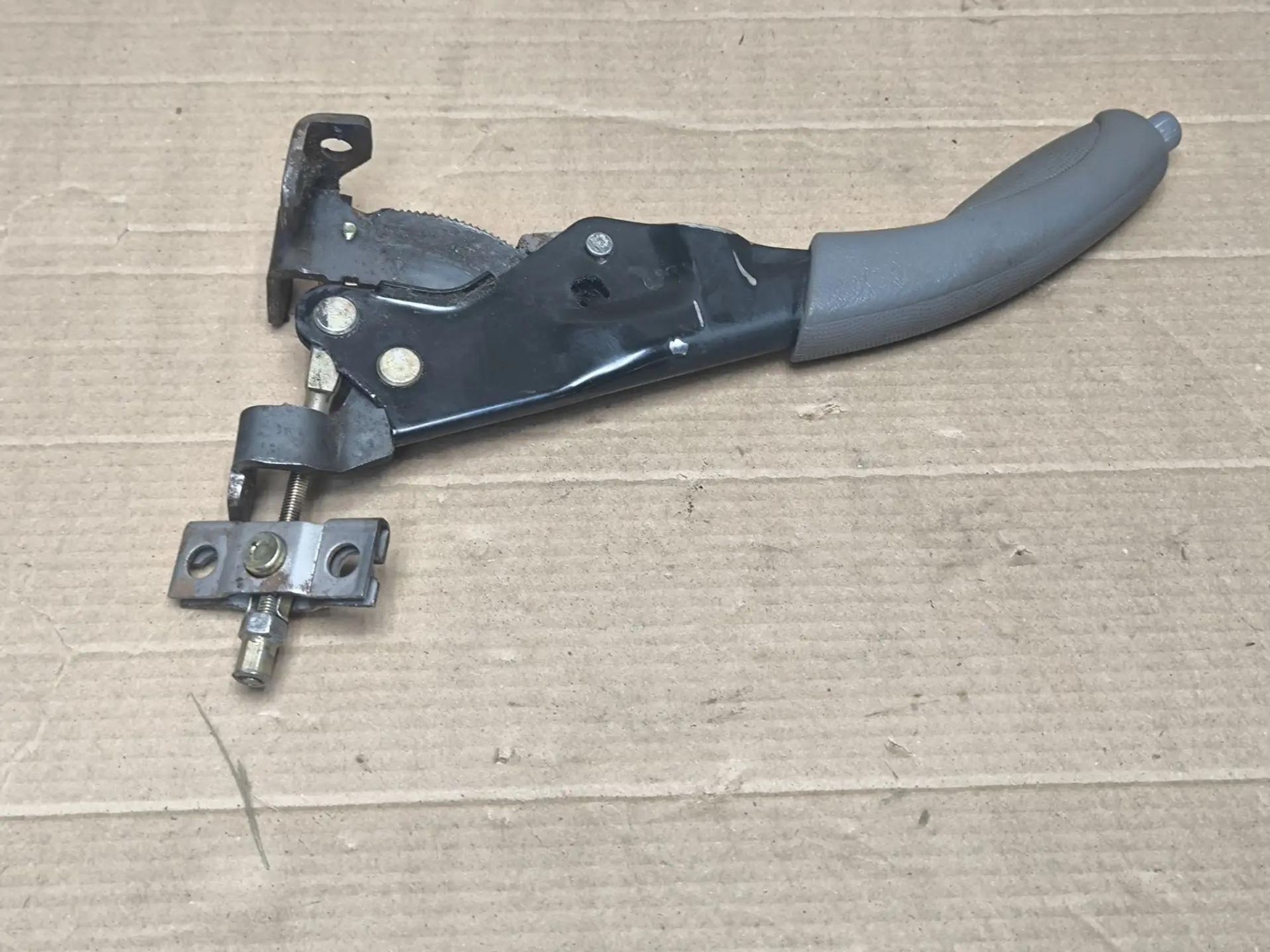 https://ycs.partsauto.market/partsauto-images/thmbs/userImages/d89d66a30f14dbad161fb7a986aa0fe5/part/b526a2ce-a3d7-493c-a89b-b2d908c28f1e_1786264751572.jpg