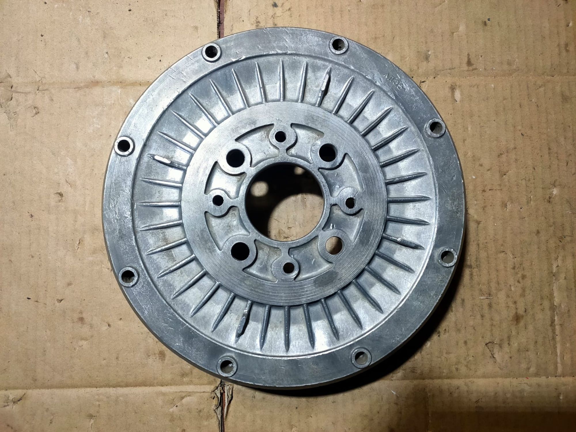https://ycs.partsauto.market/partsauto-images/thmbs/userImages/d89d66a30f14dbad161fb7a986aa0fe5/part/b579e47f-059a-4770-9f0b-1dbd94ba70e3_1729751125083.jpg